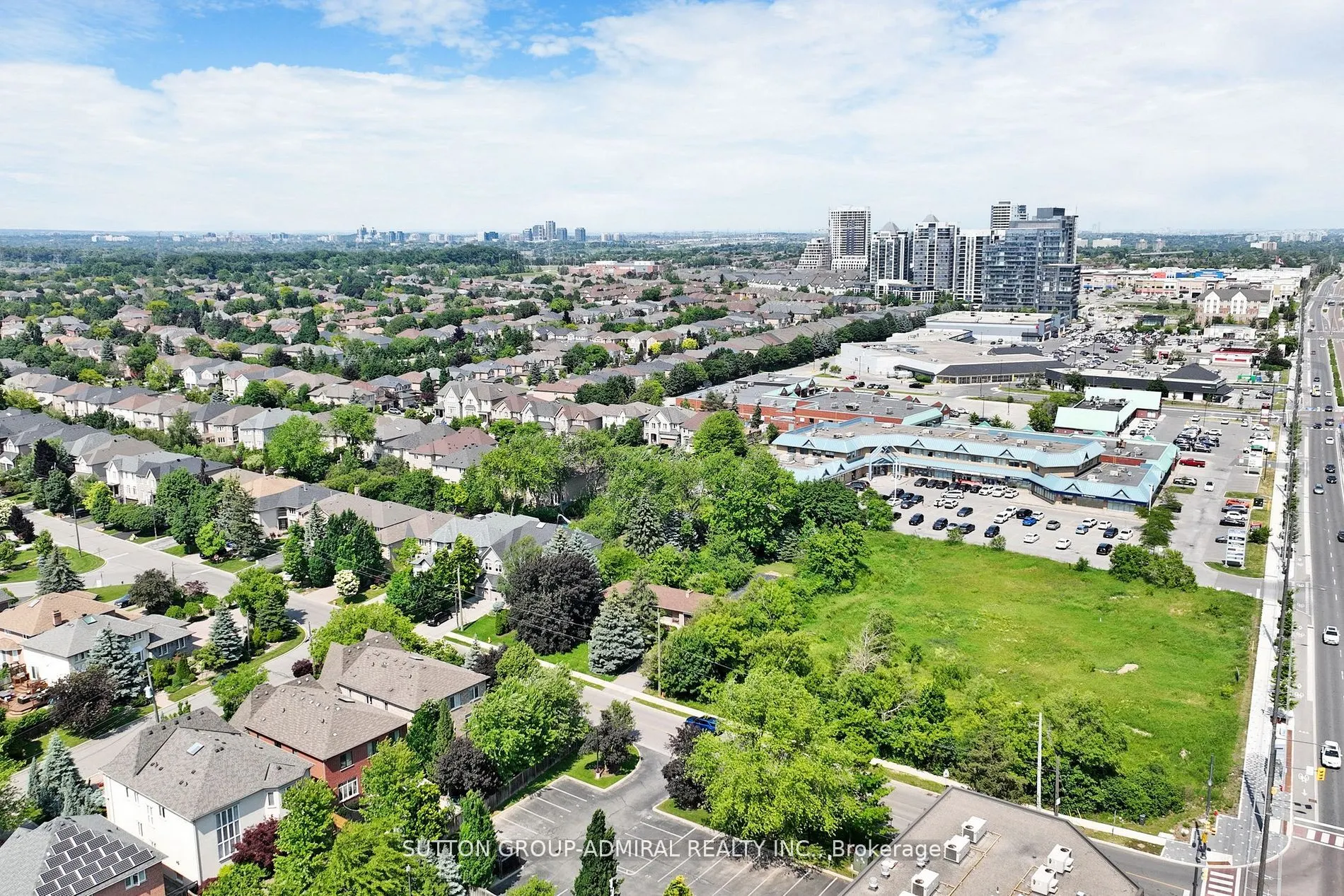 27 Vaughan Boulevard
