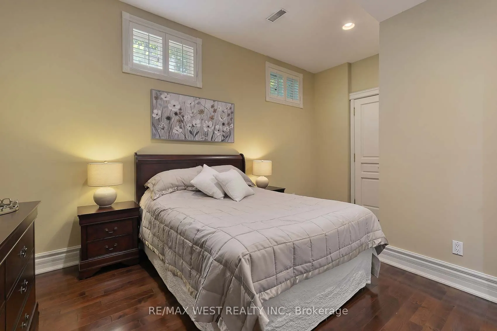 5 Humberview Drive