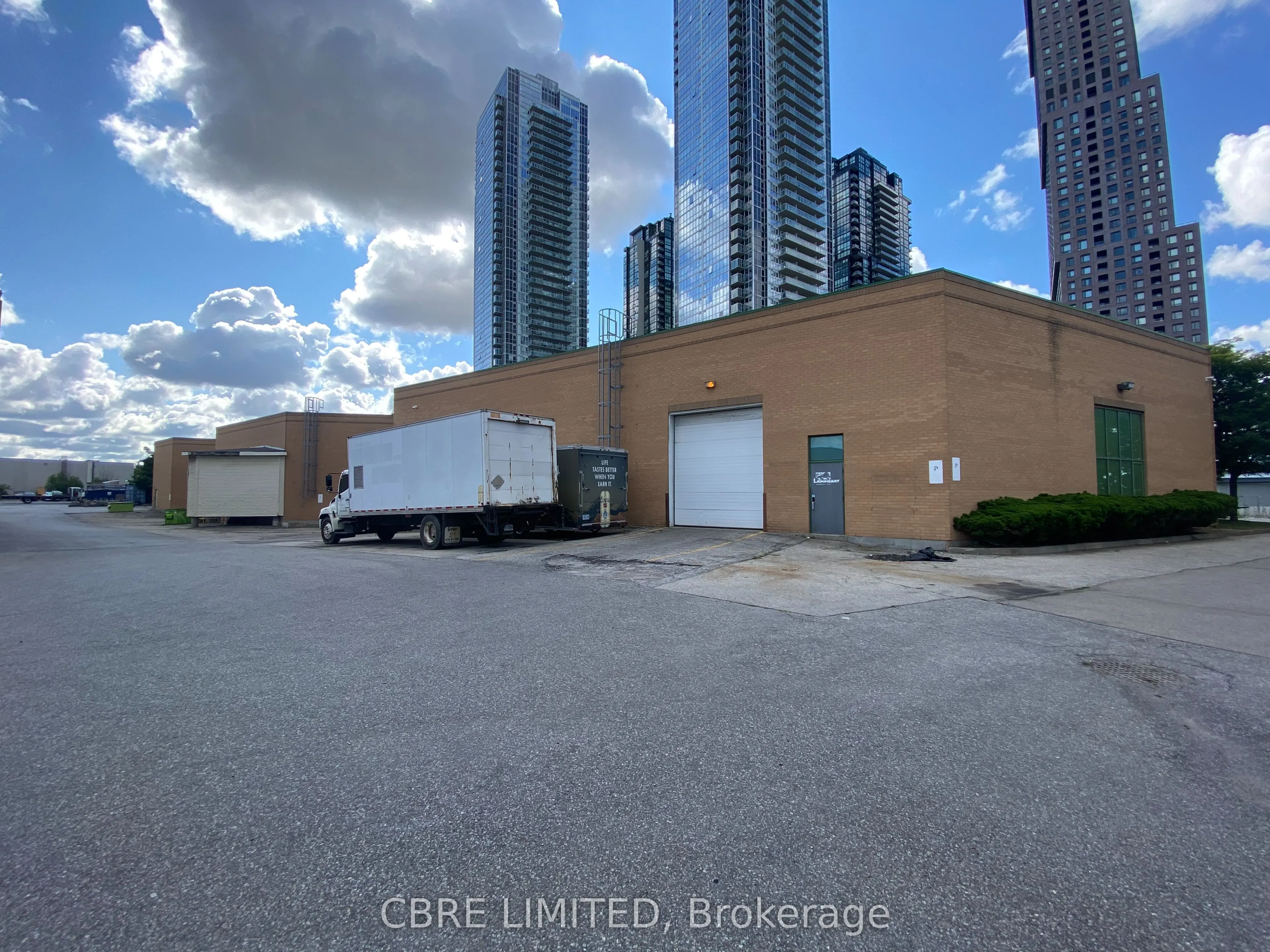 20 Barnes Court, #H