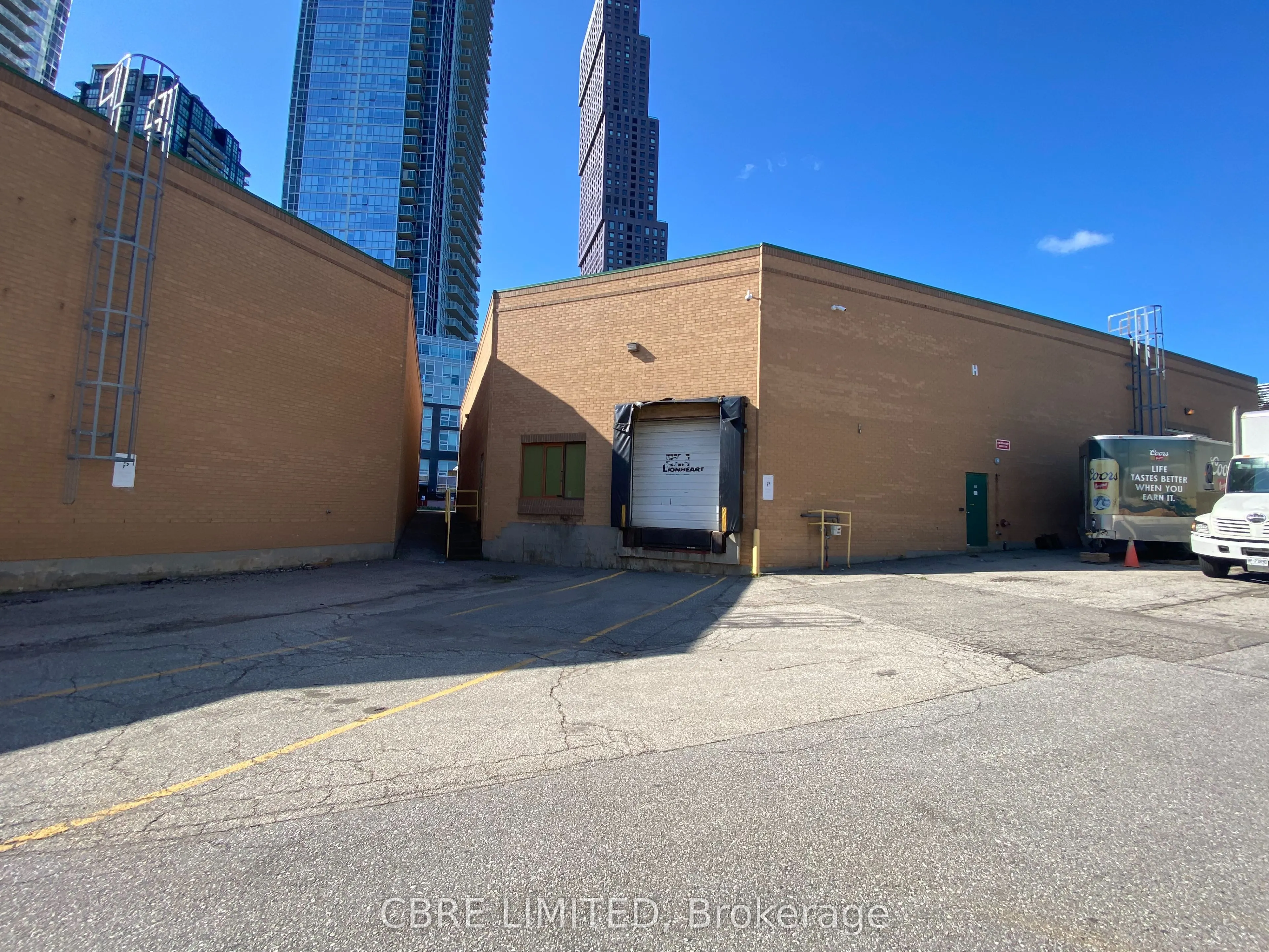 20 Barnes Court, #H