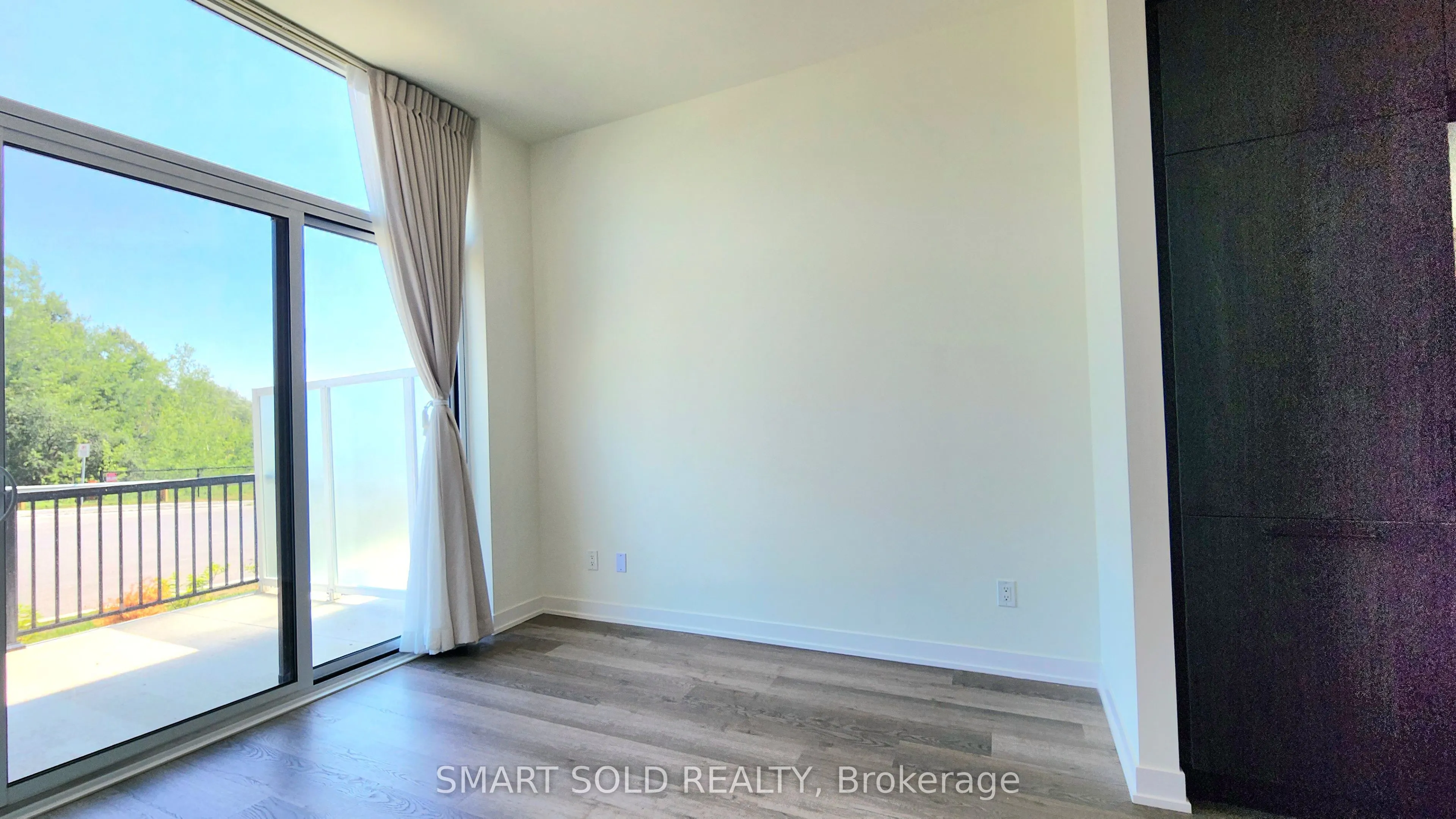 6 David Eyer Road, #107