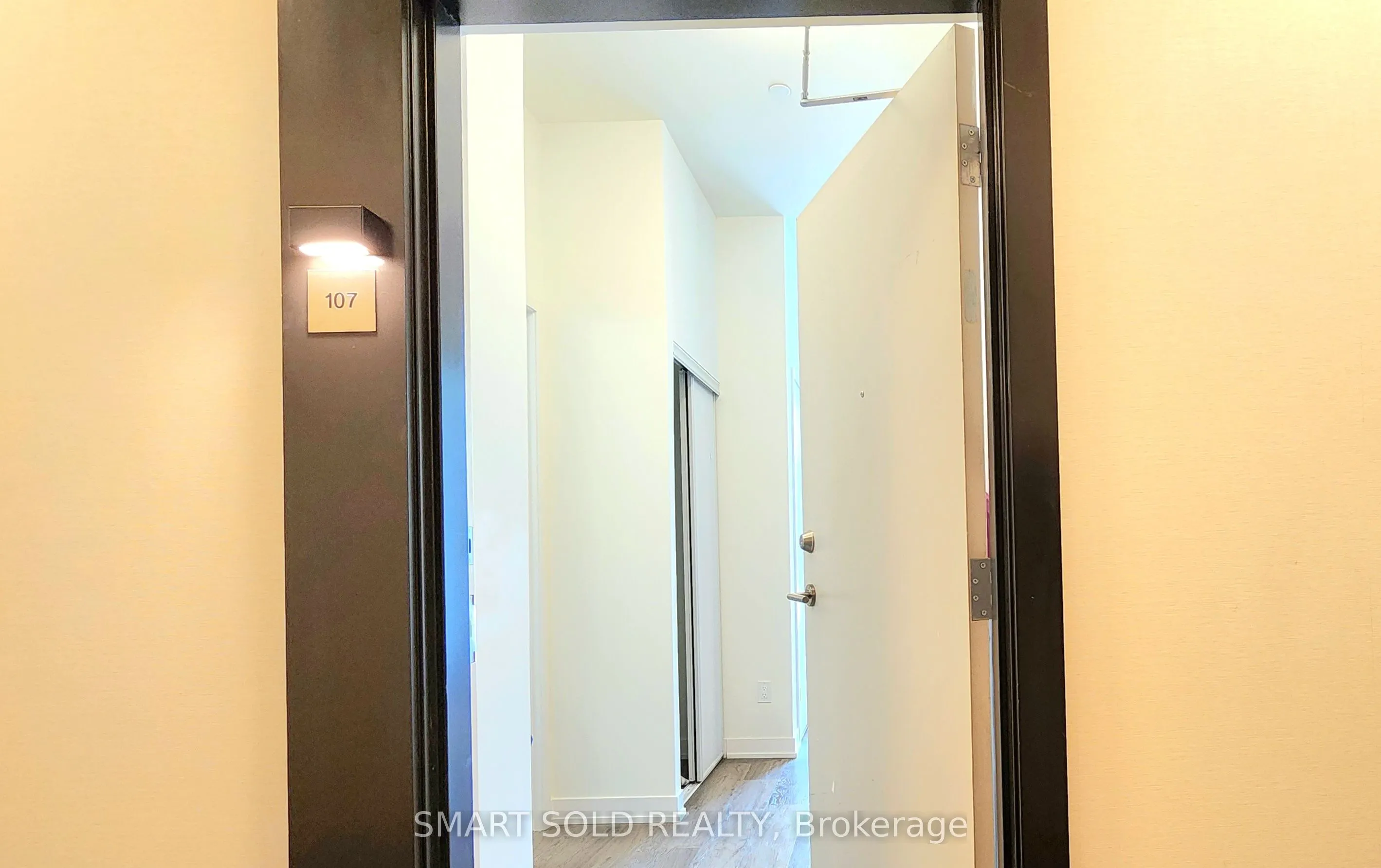 6 David Eyer Road, #107
