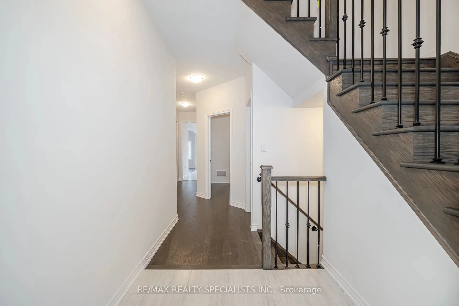 1503 Prentice Road W