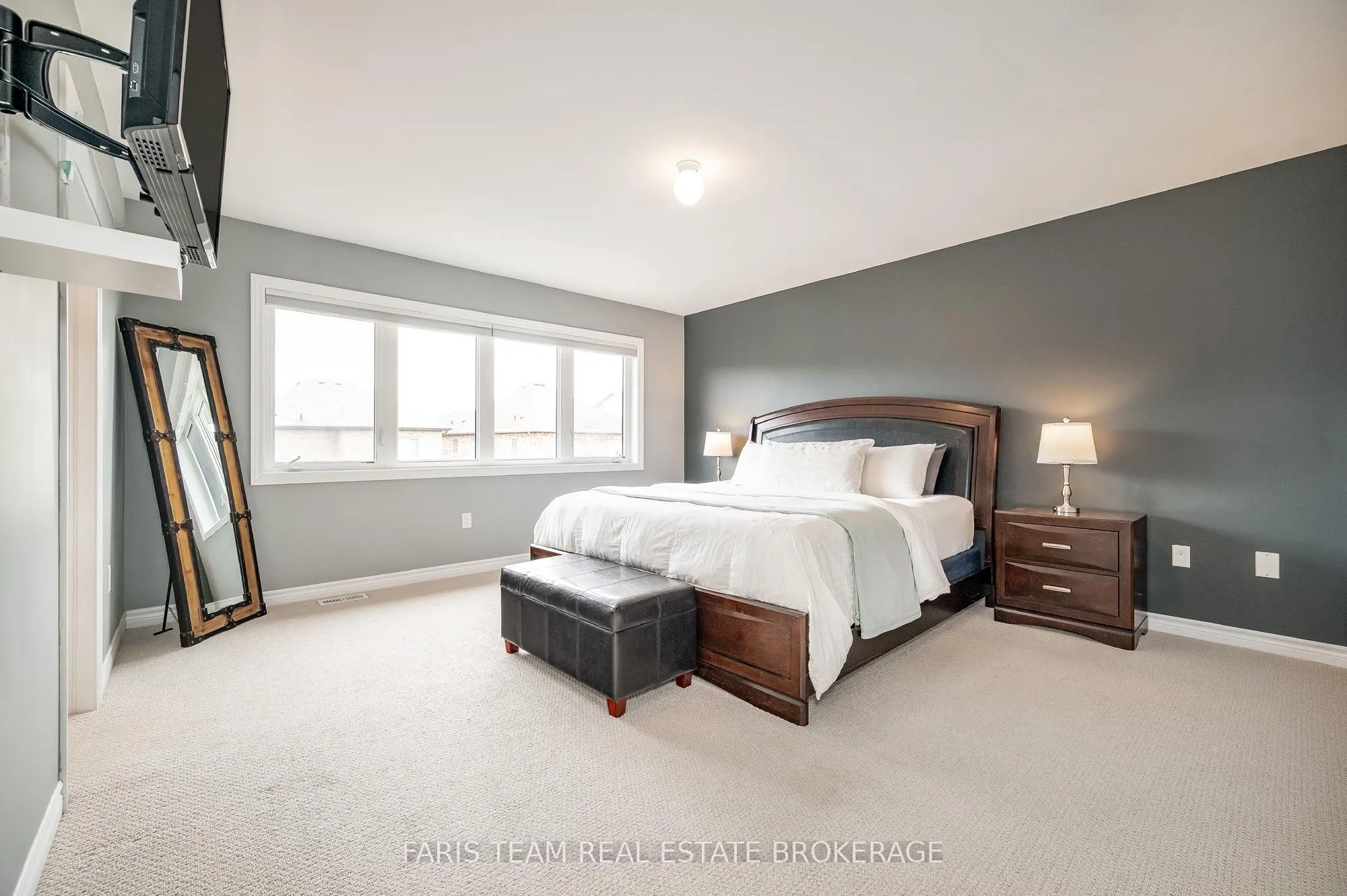 1464 Farrow Crescent