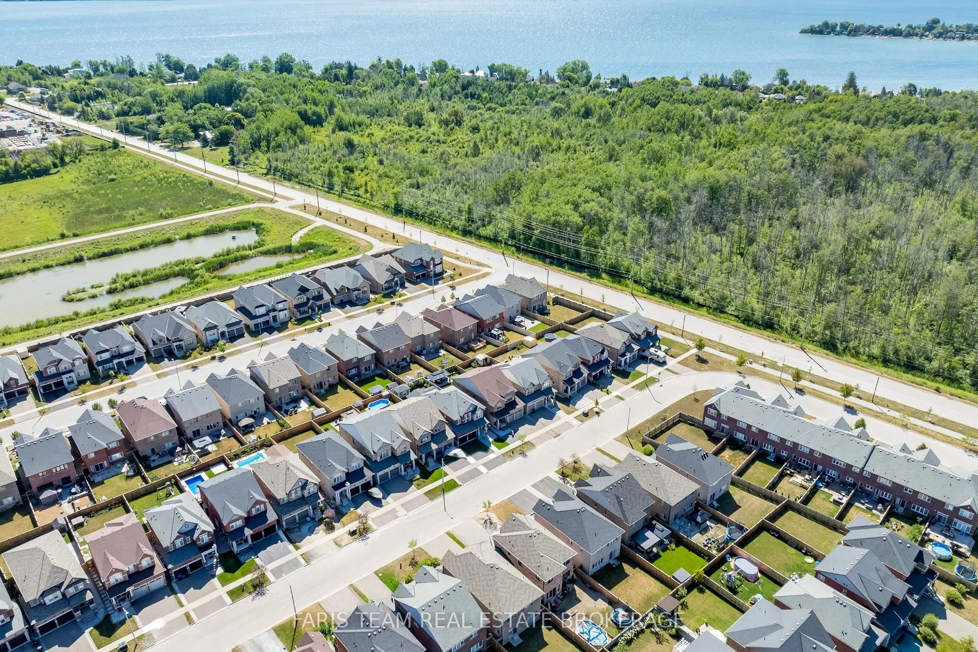 1464 Farrow Crescent