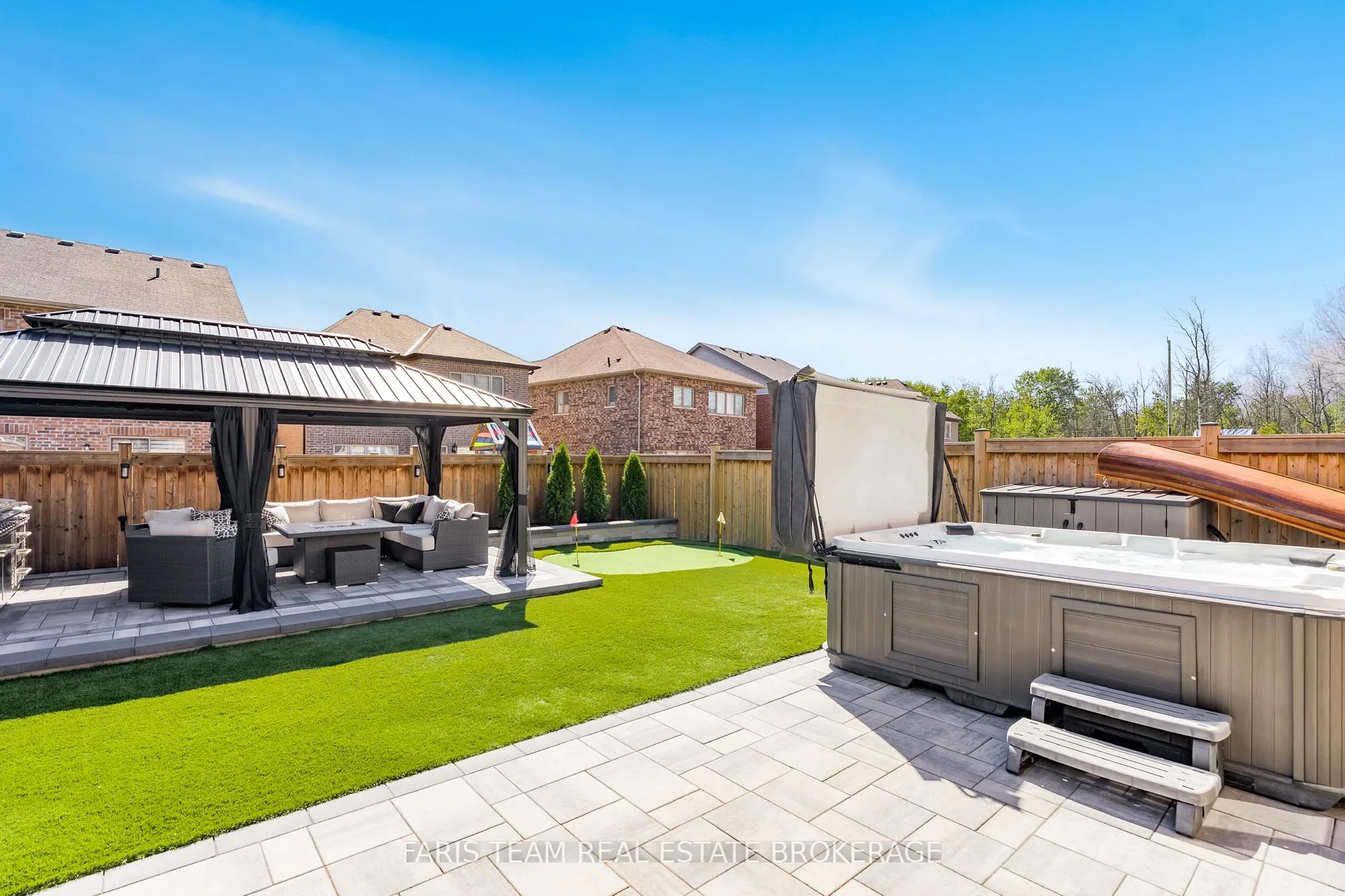 1464 Farrow Crescent