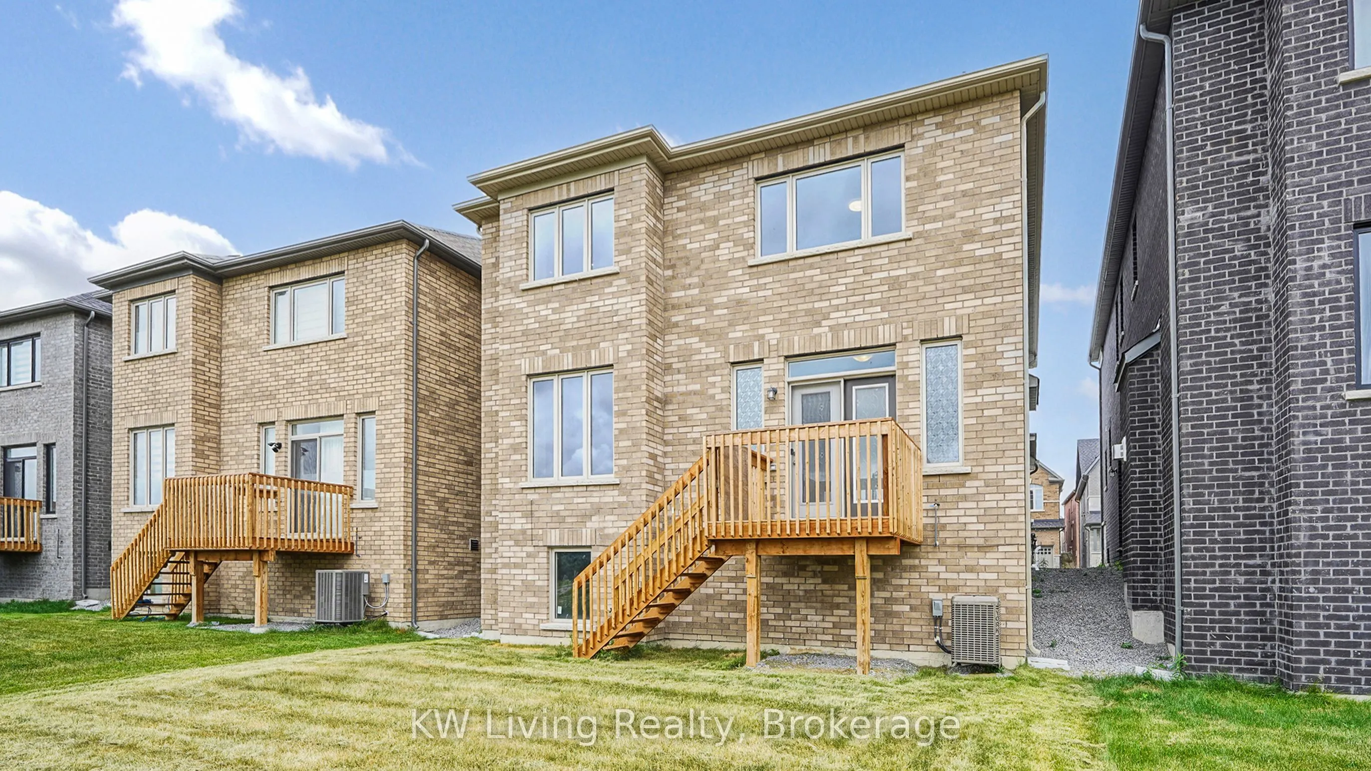 37 Kenneth Rogers Crescent