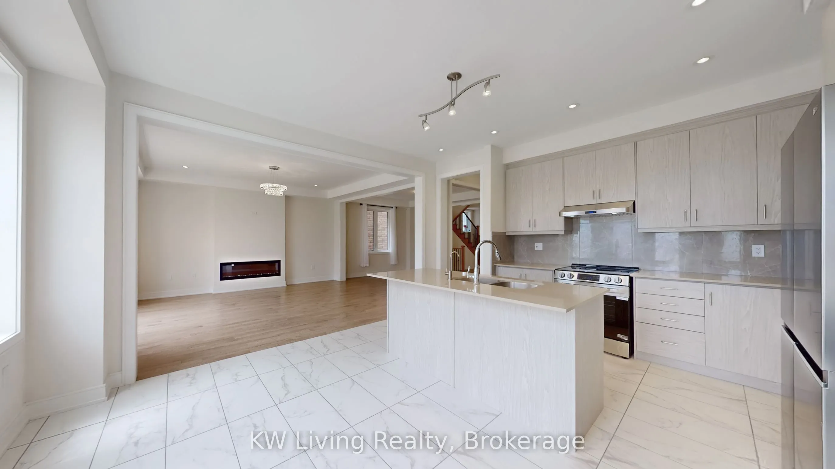 37 Kenneth Rogers Crescent