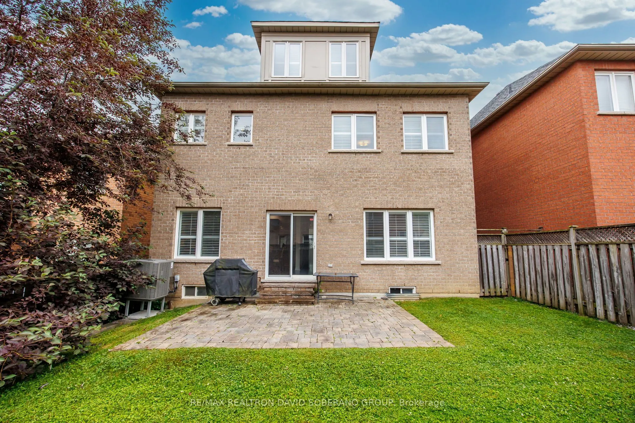 26 Chopin Boulevard