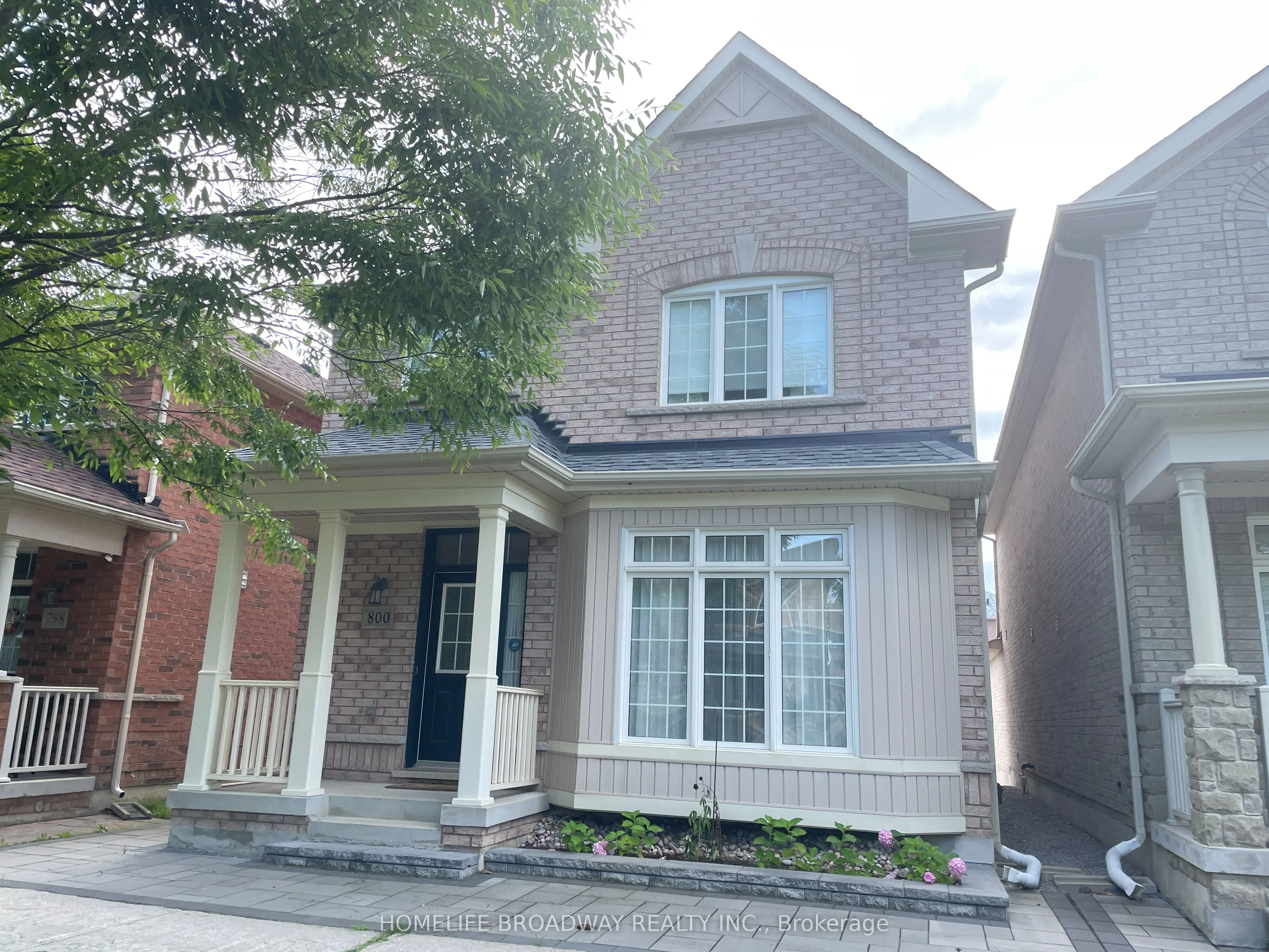 800 Cornell Rouge Boulevard