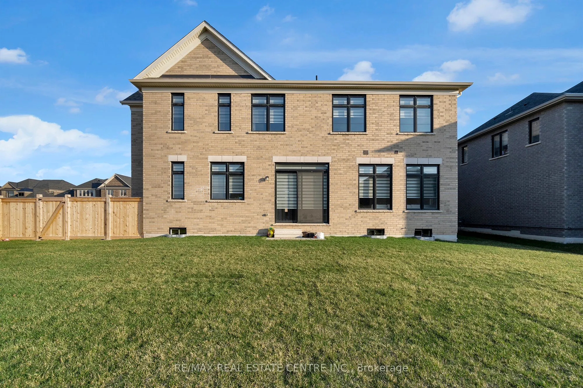 20 Magnolia Avenue
