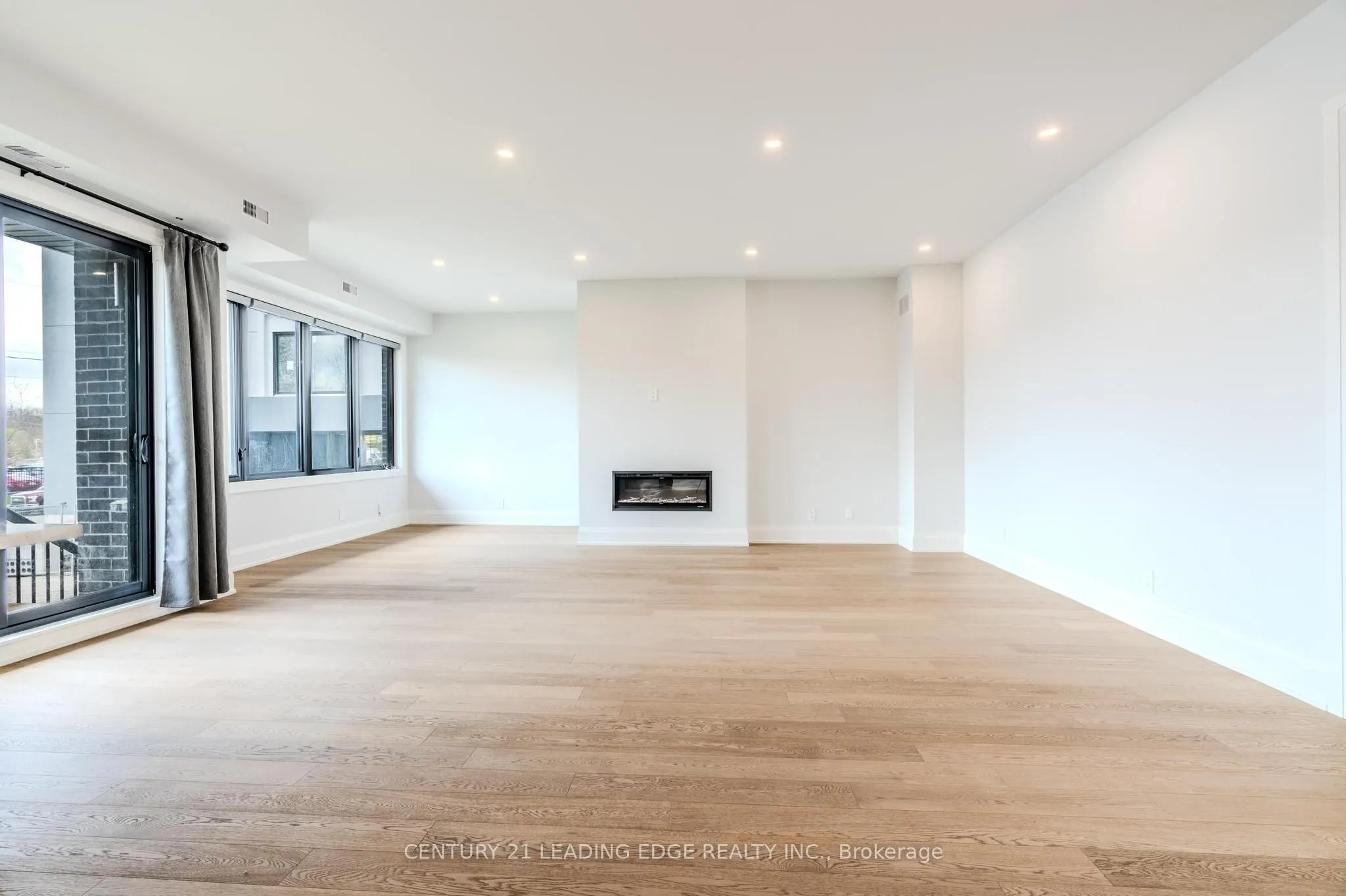 59 CHARLES Street, #10