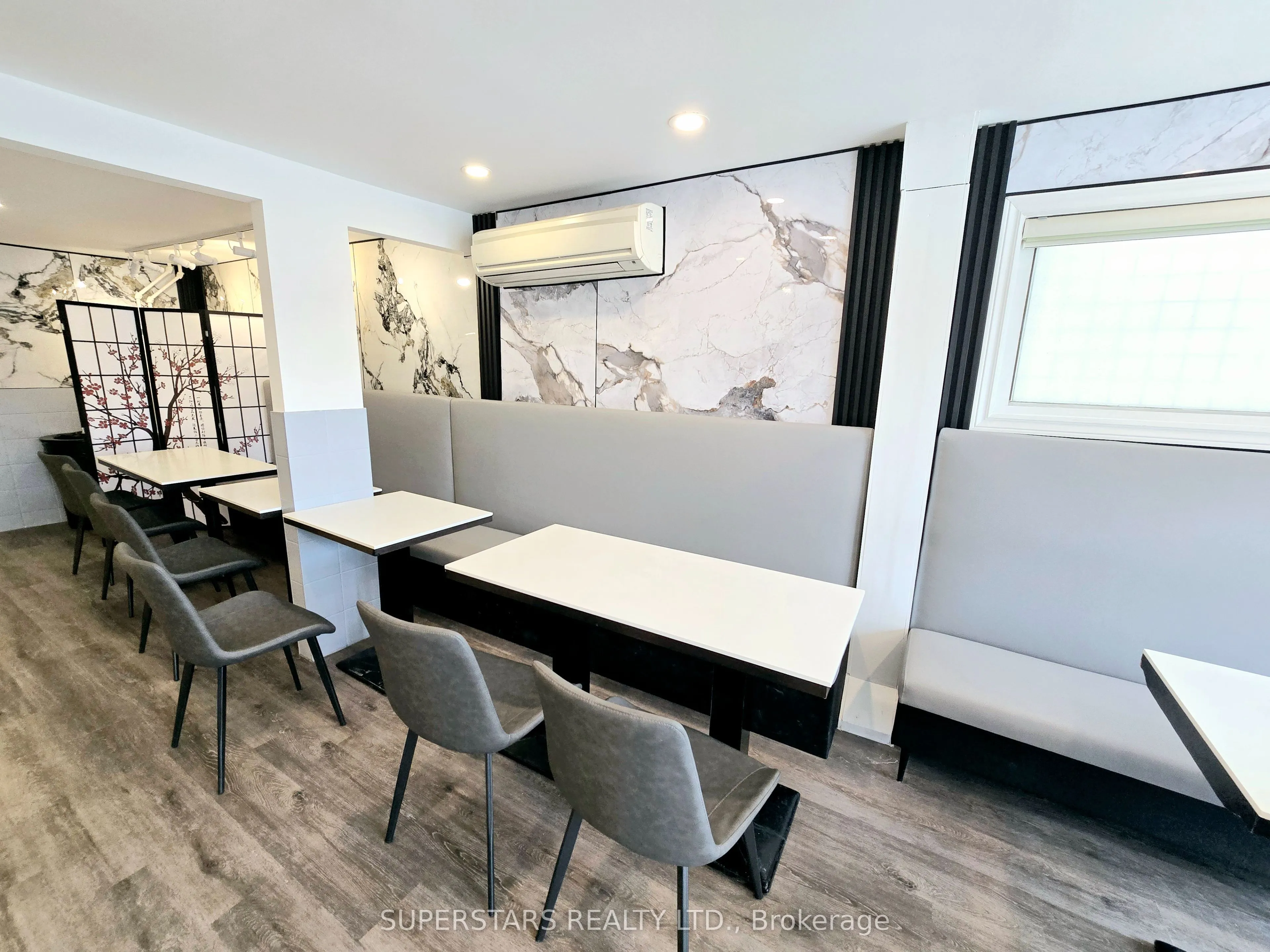 10231 Yonge Street, #Main