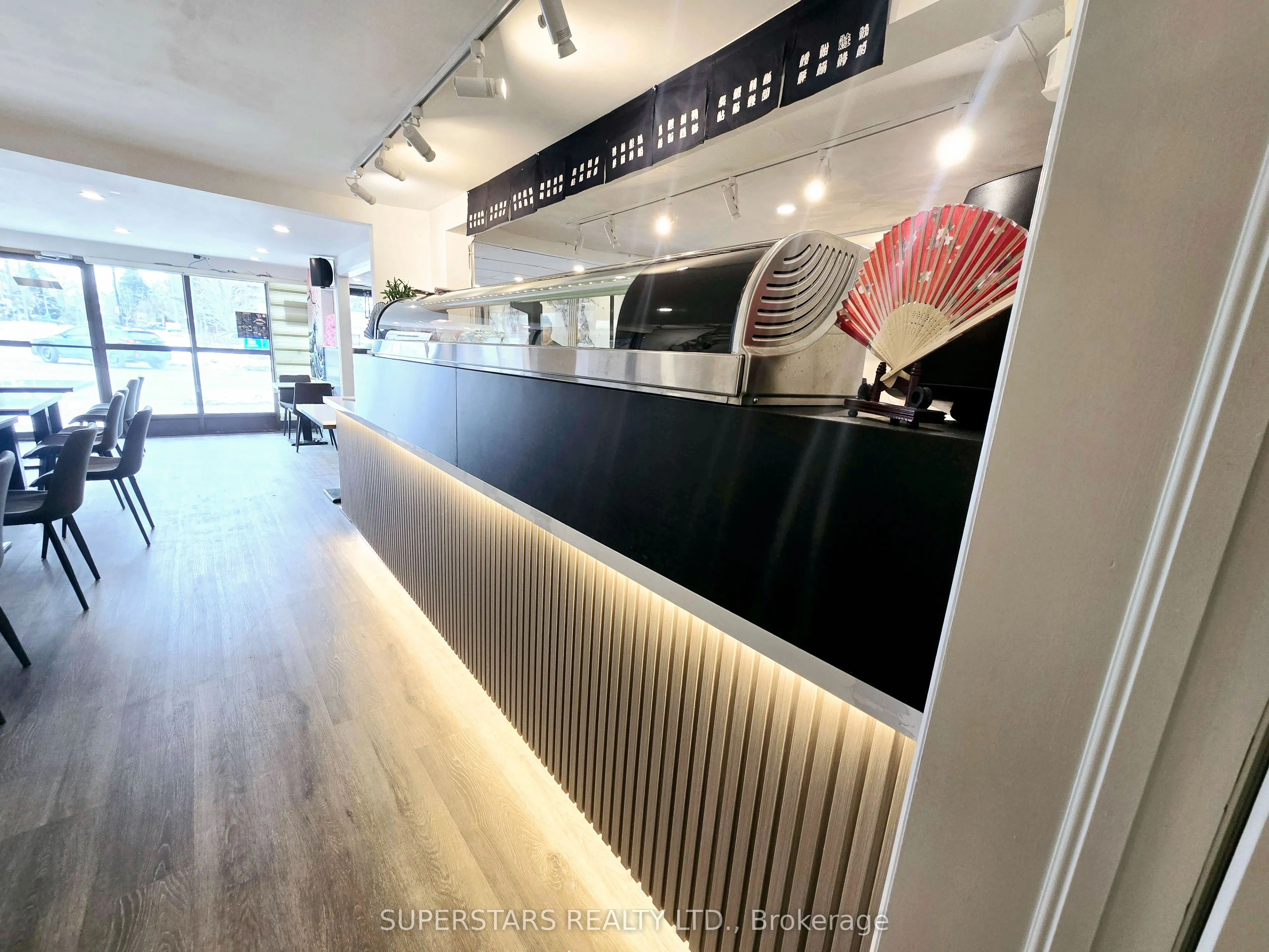 10231 Yonge Street, #Main