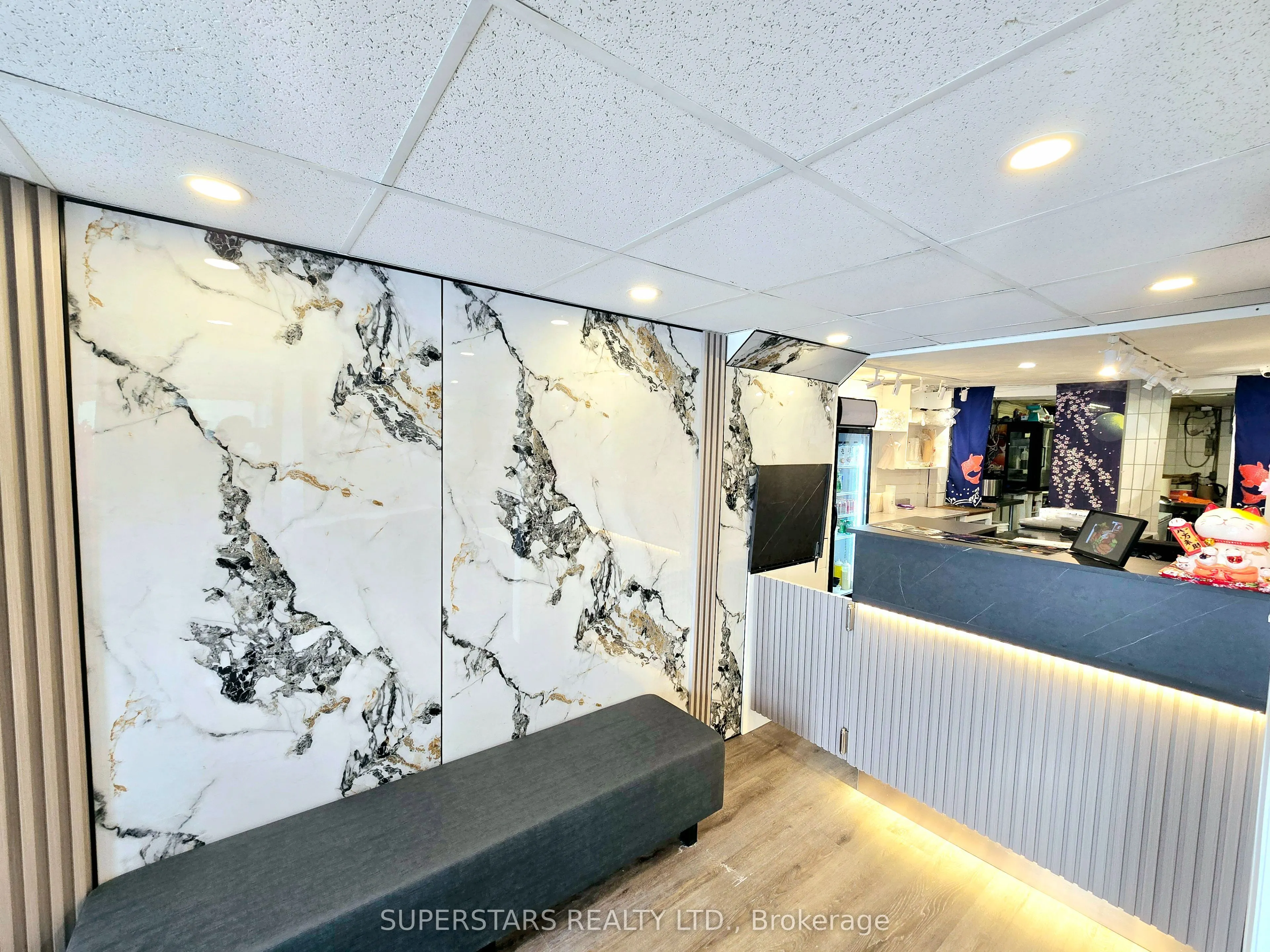 10231 Yonge Street, #Main