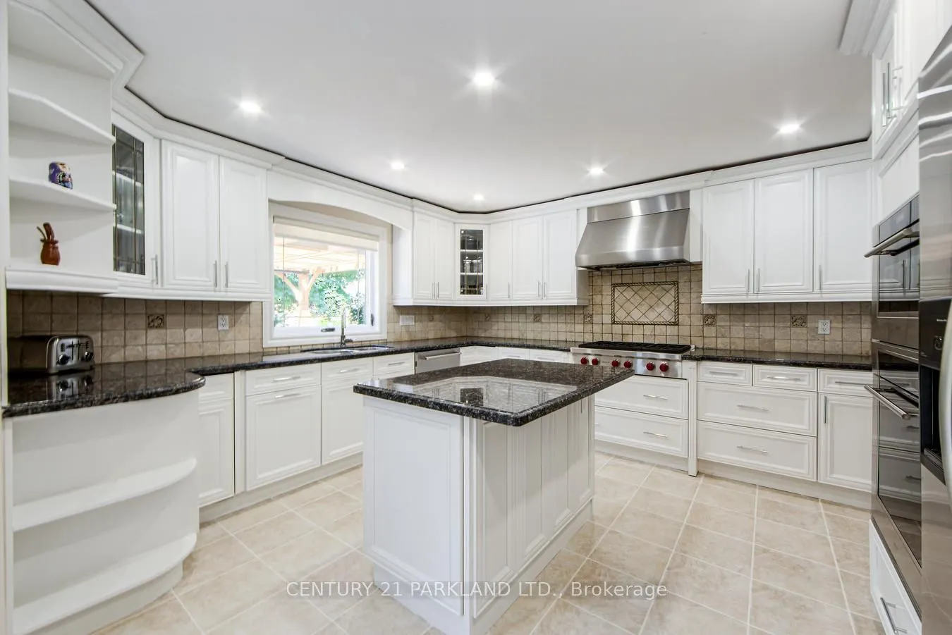 112 Strathearn Avenue