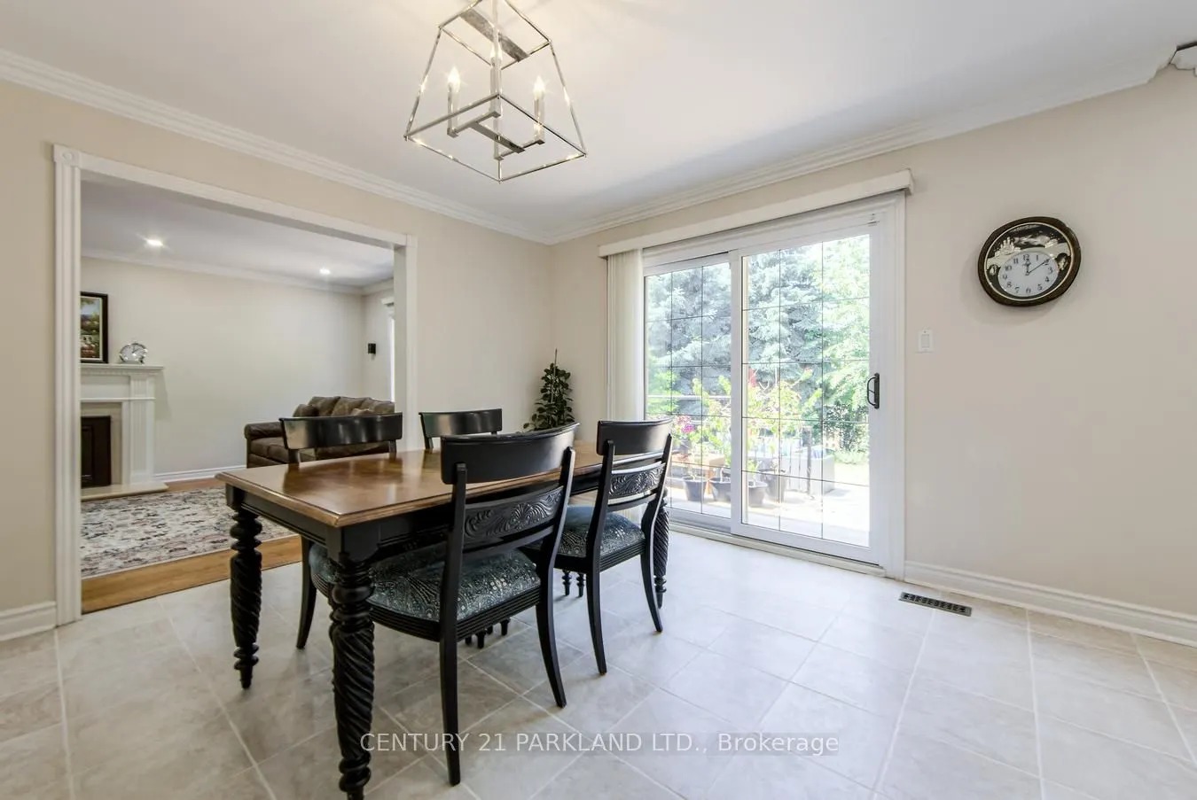 112 Strathearn Avenue