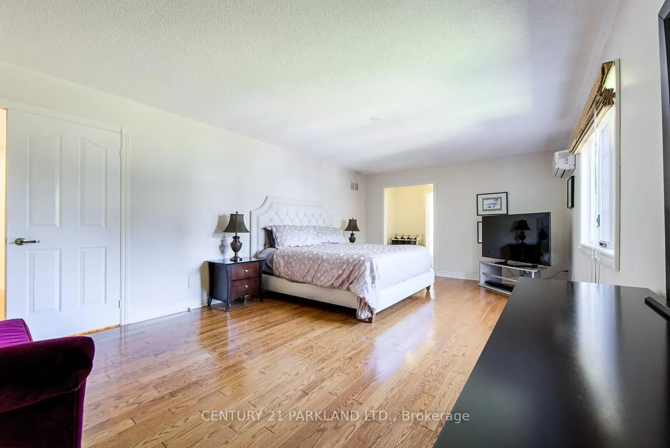 112 Strathearn Avenue