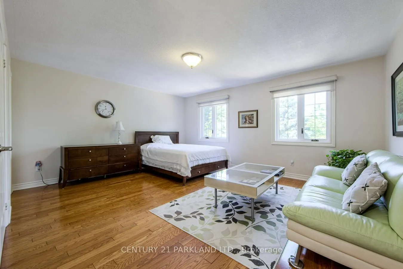 112 Strathearn Avenue