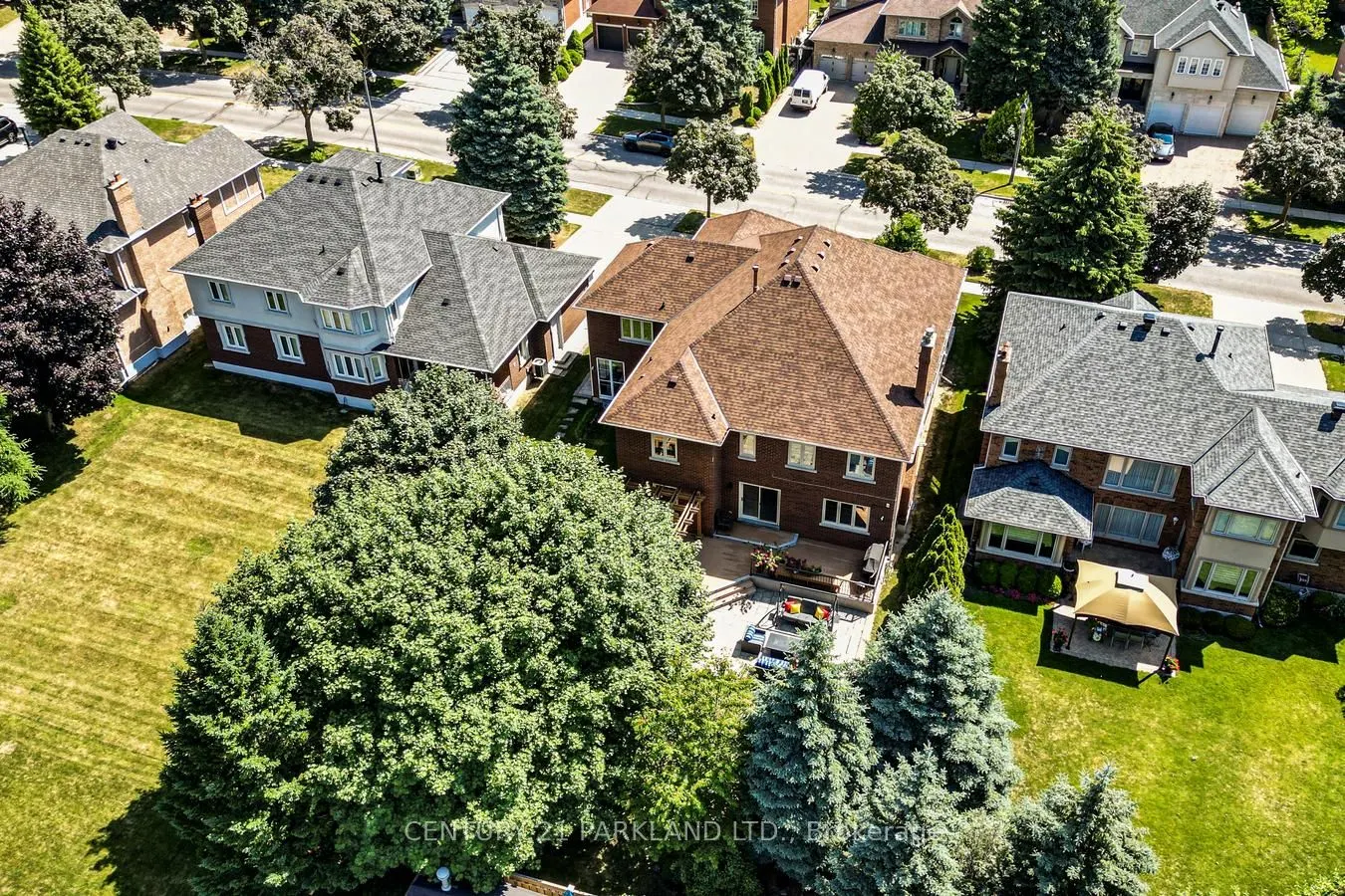 112 Strathearn Avenue