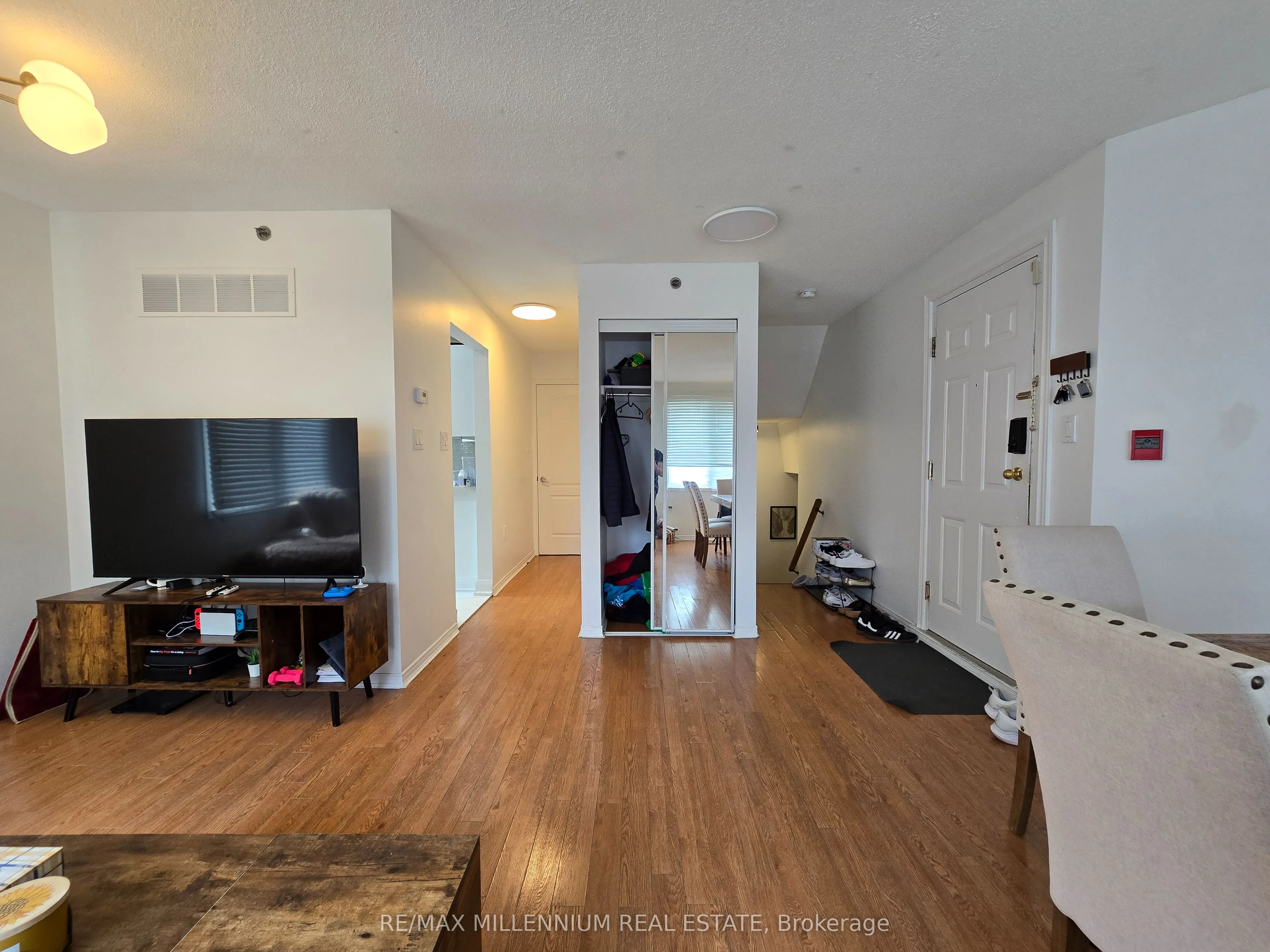 75 Weldrick Road, #701