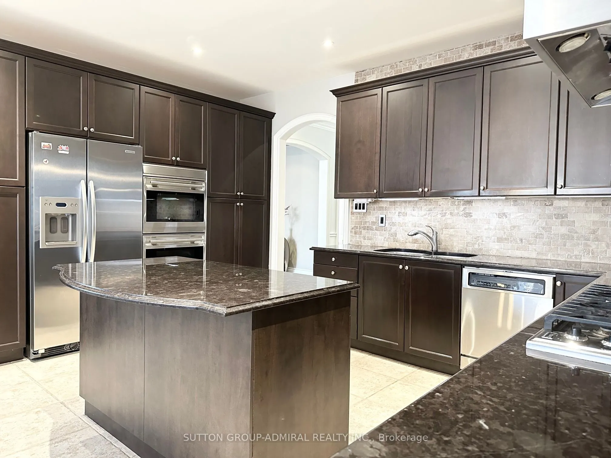 15 Roderick Court