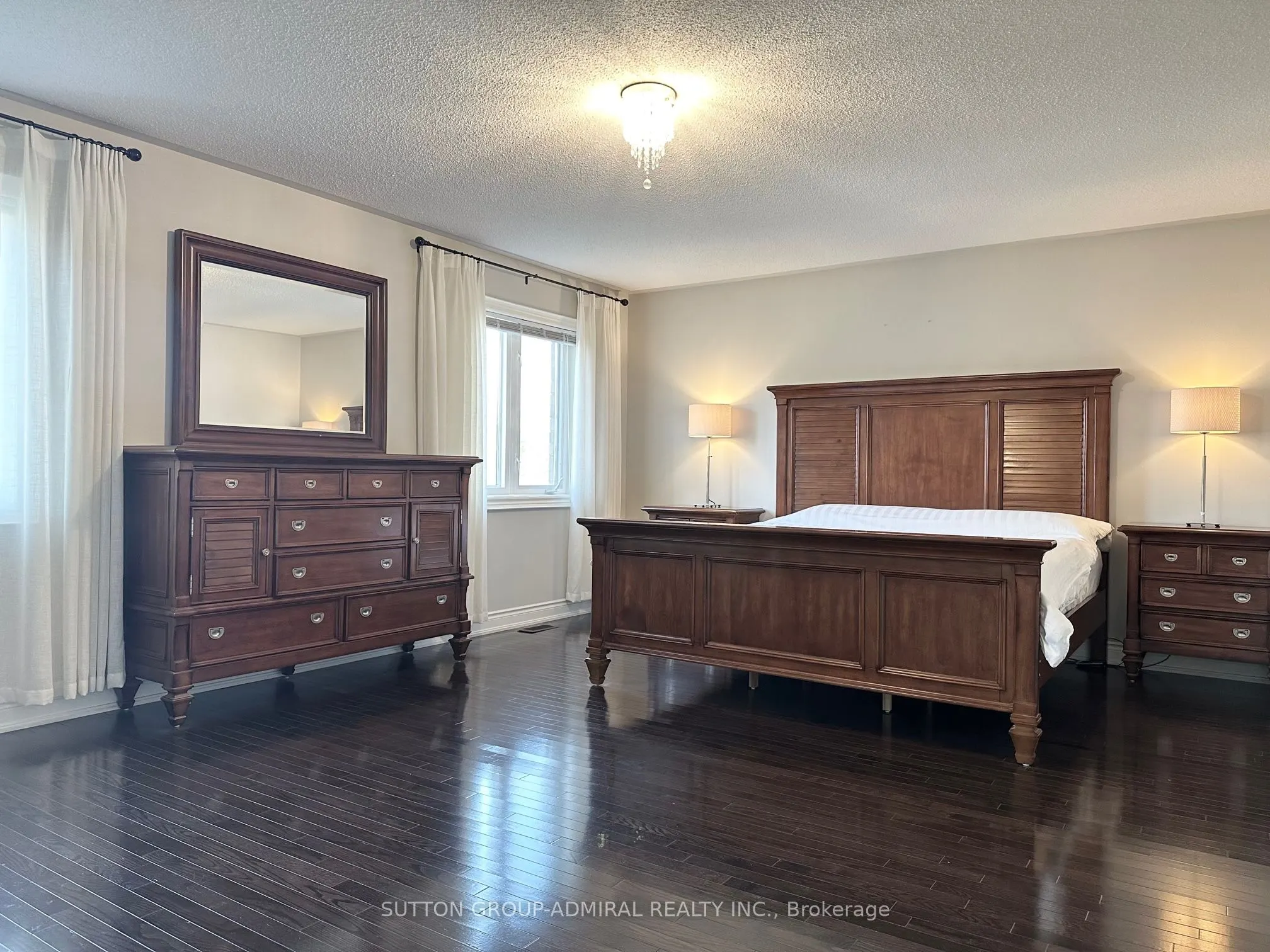 15 Roderick Court