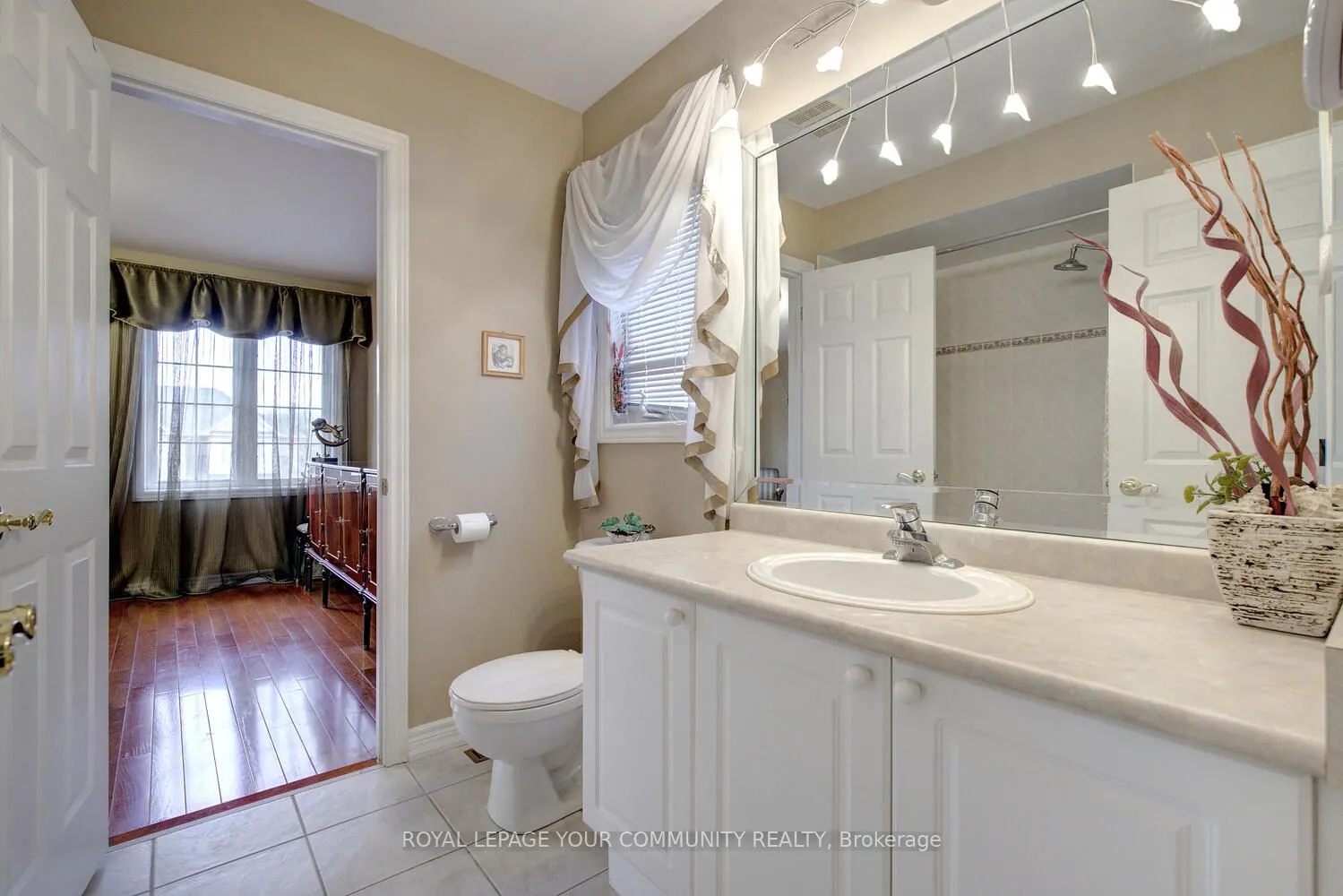 119 Thornhill Woods Drive