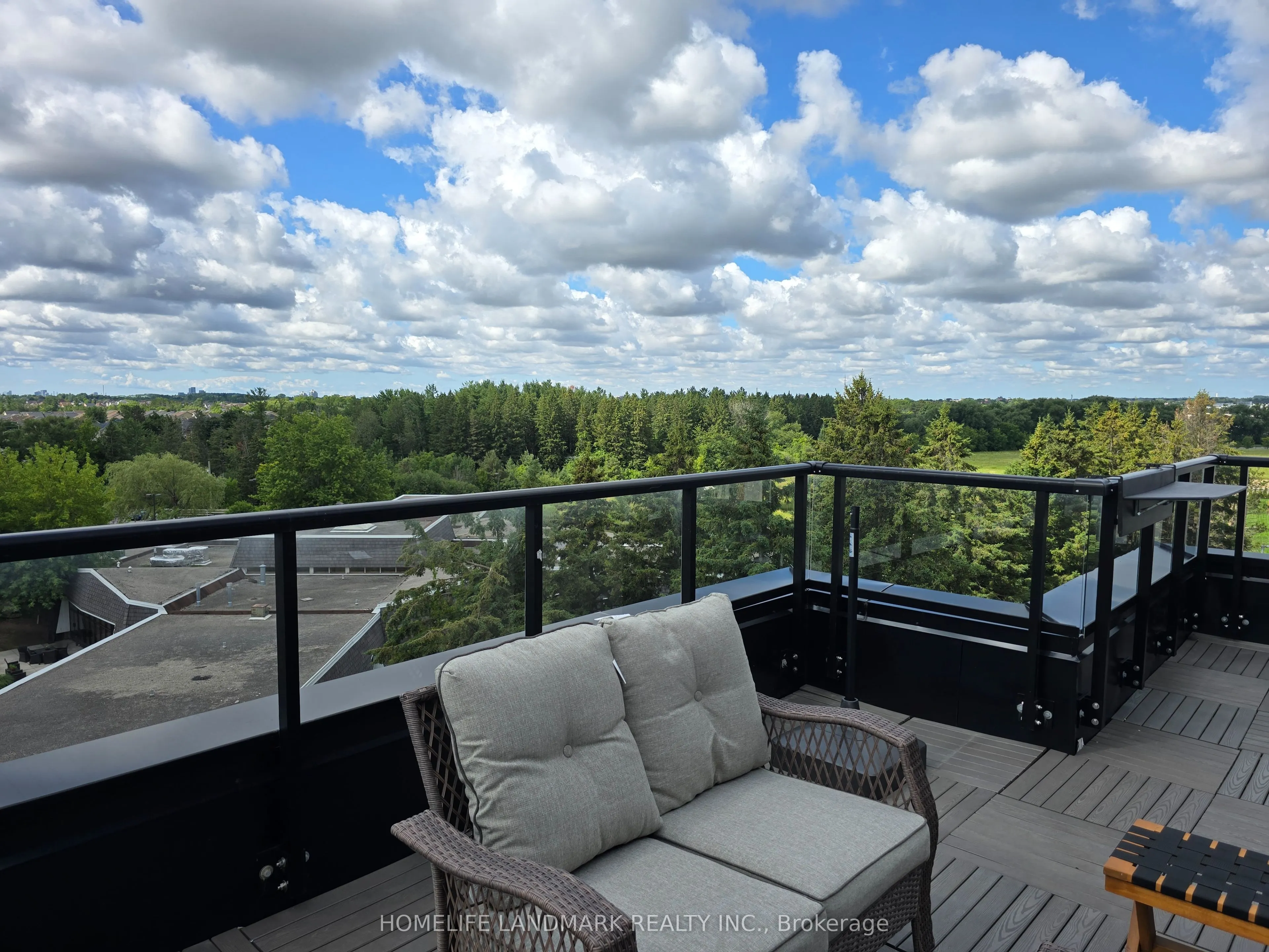 15 David Eyer Road, #1423