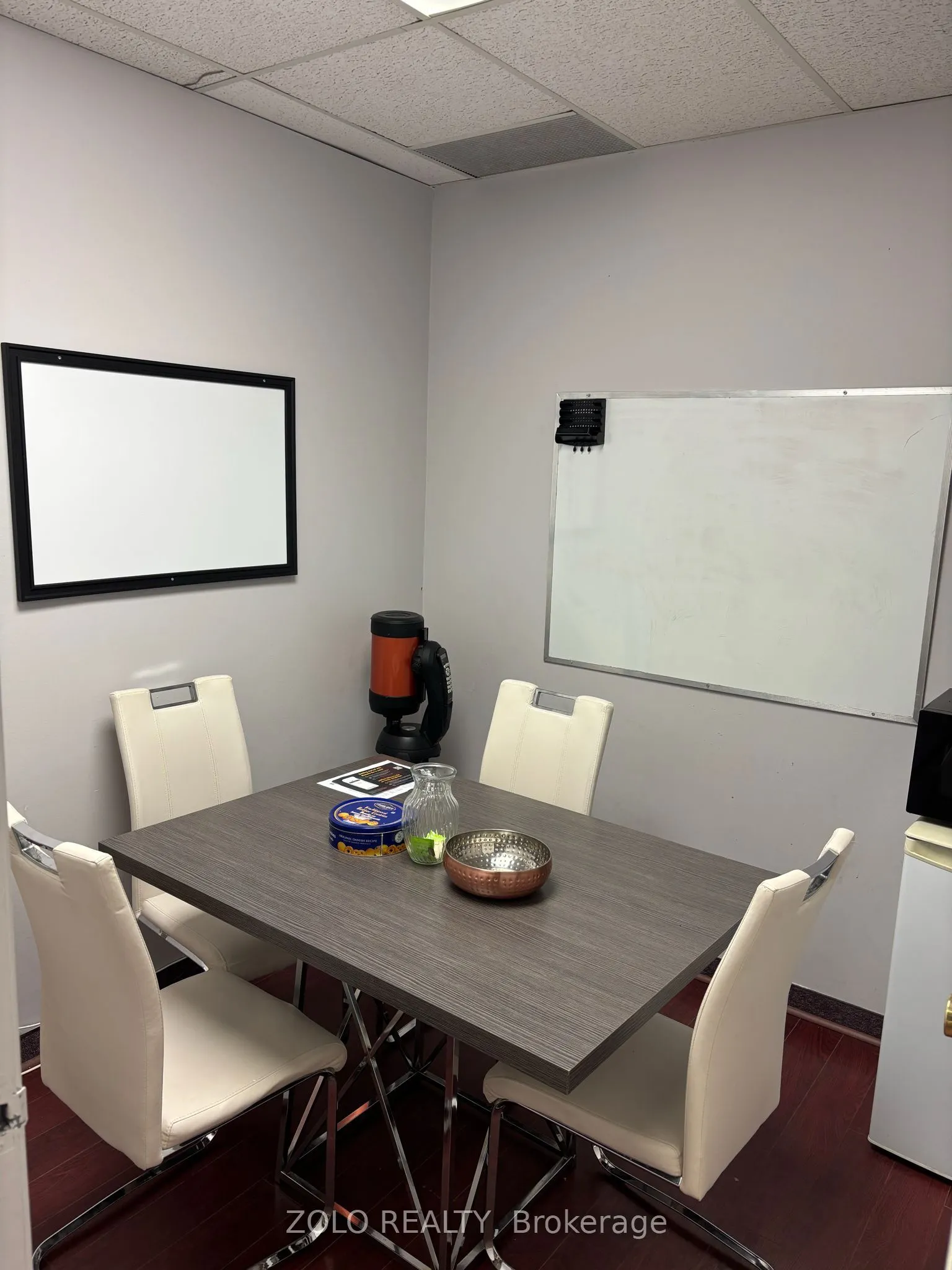 8108 Yonge Street, #211