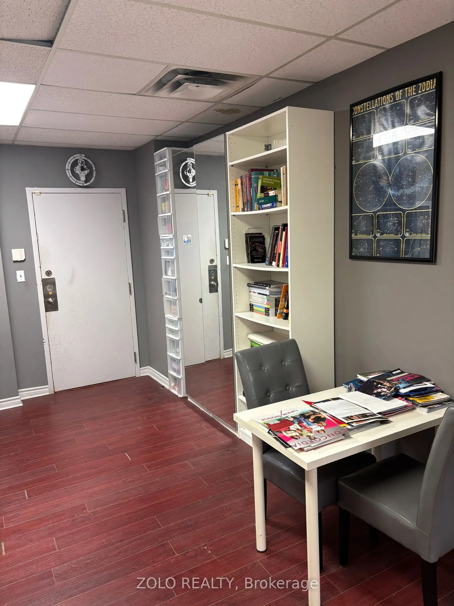 8108 Yonge Street, #211
