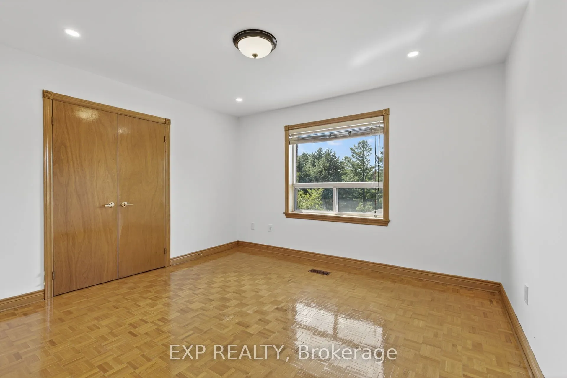 315 Stephanie Boulevard