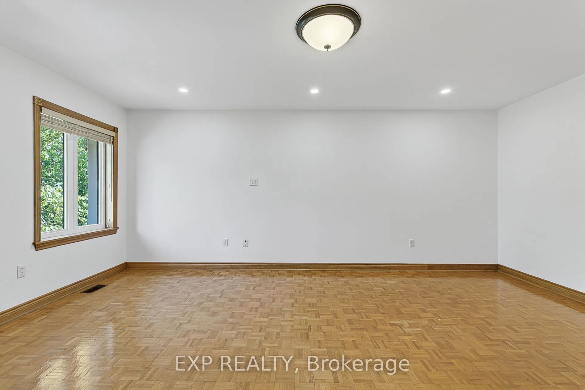 315 Stephanie Boulevard