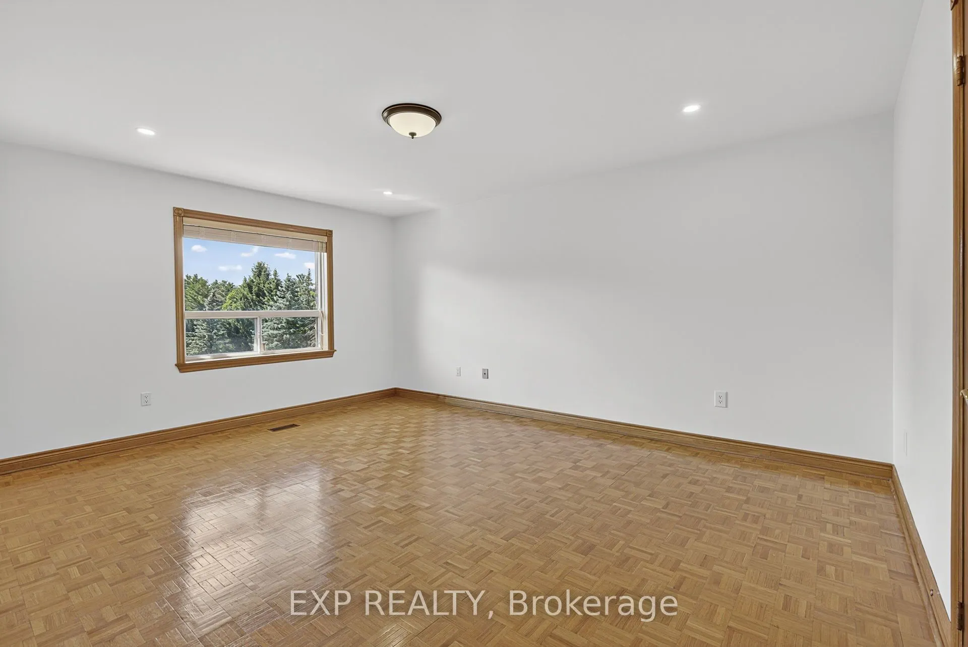 315 Stephanie Boulevard