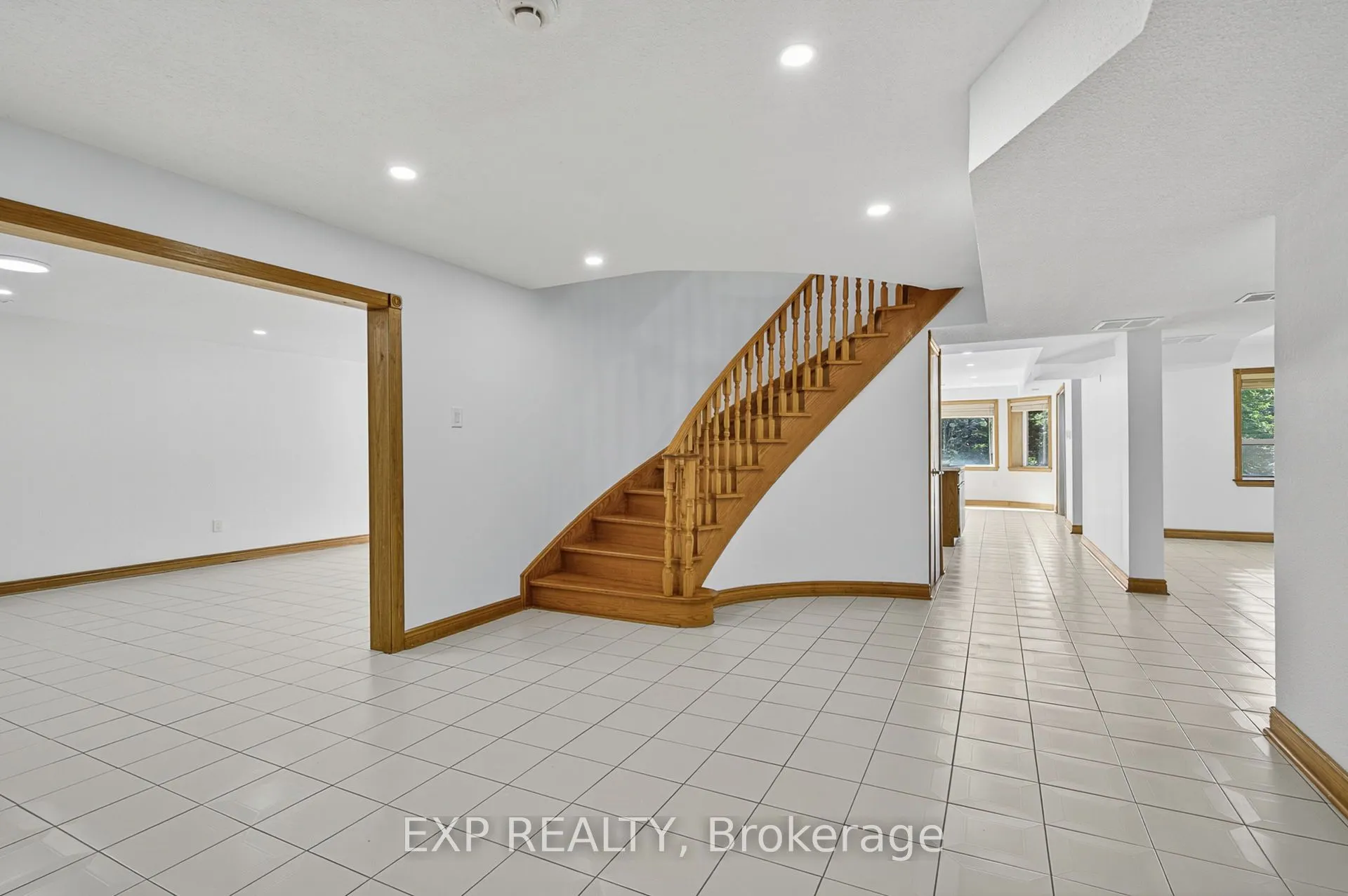 315 Stephanie Boulevard