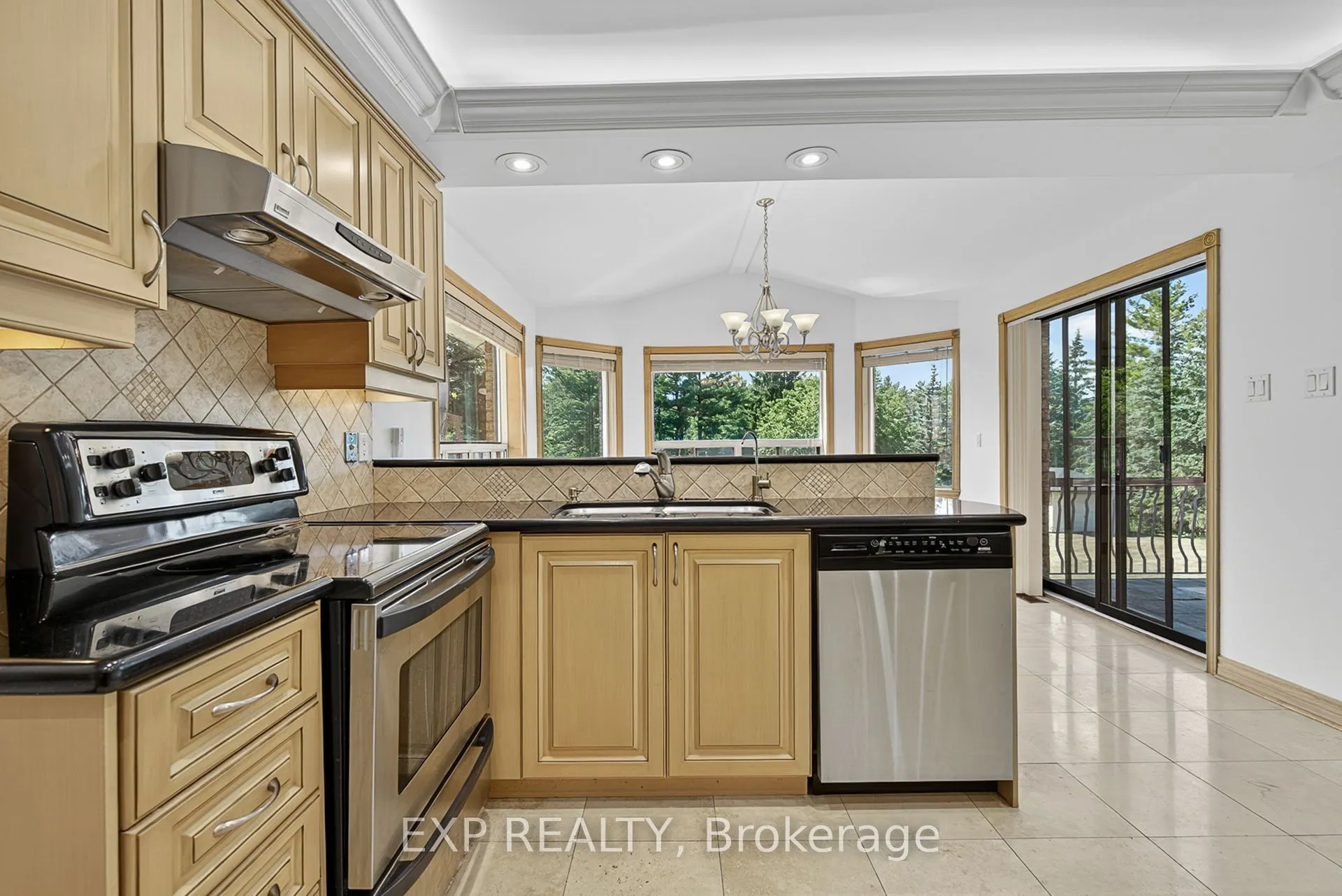 315 Stephanie Boulevard