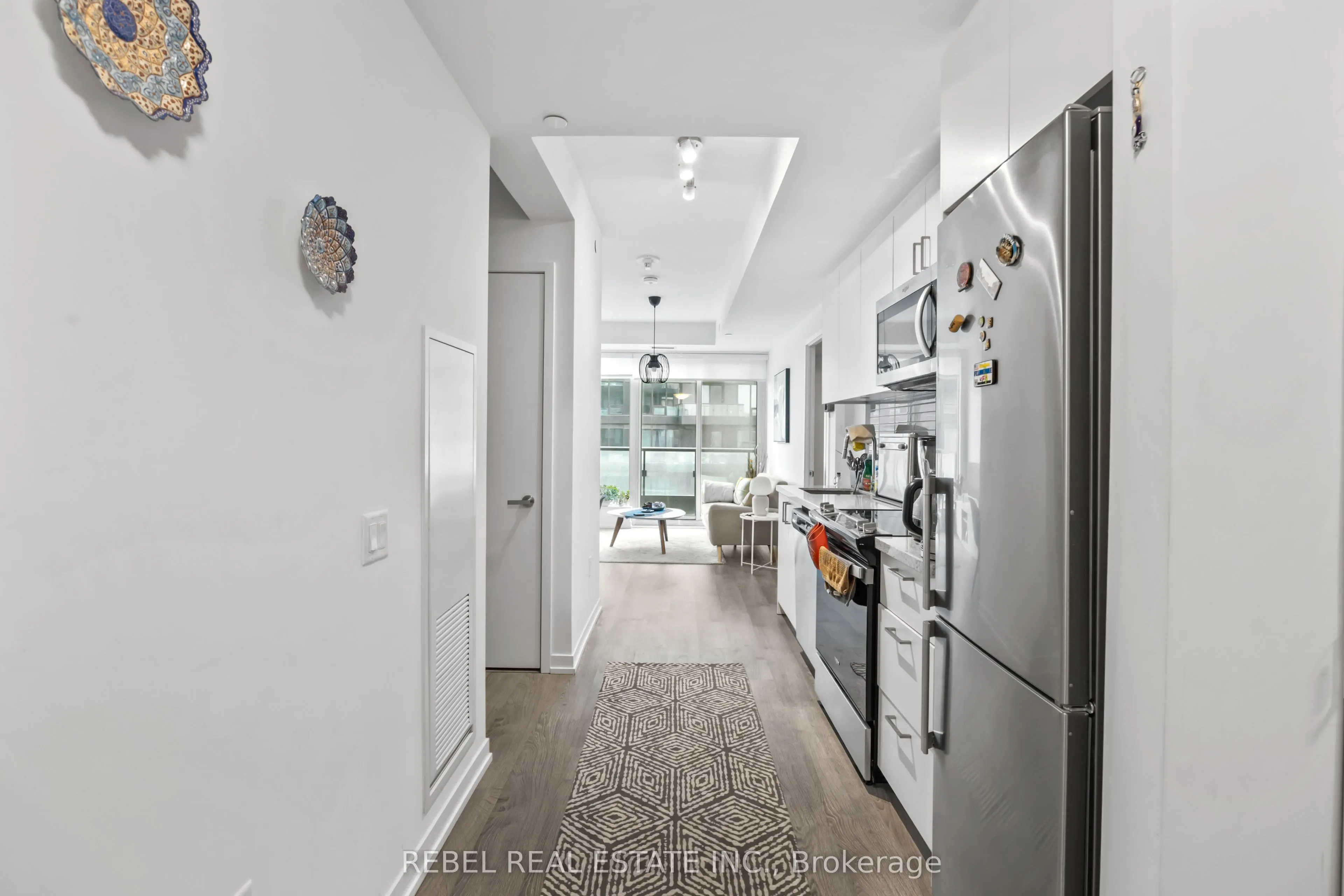 8868 Yonge Street, #1001E
