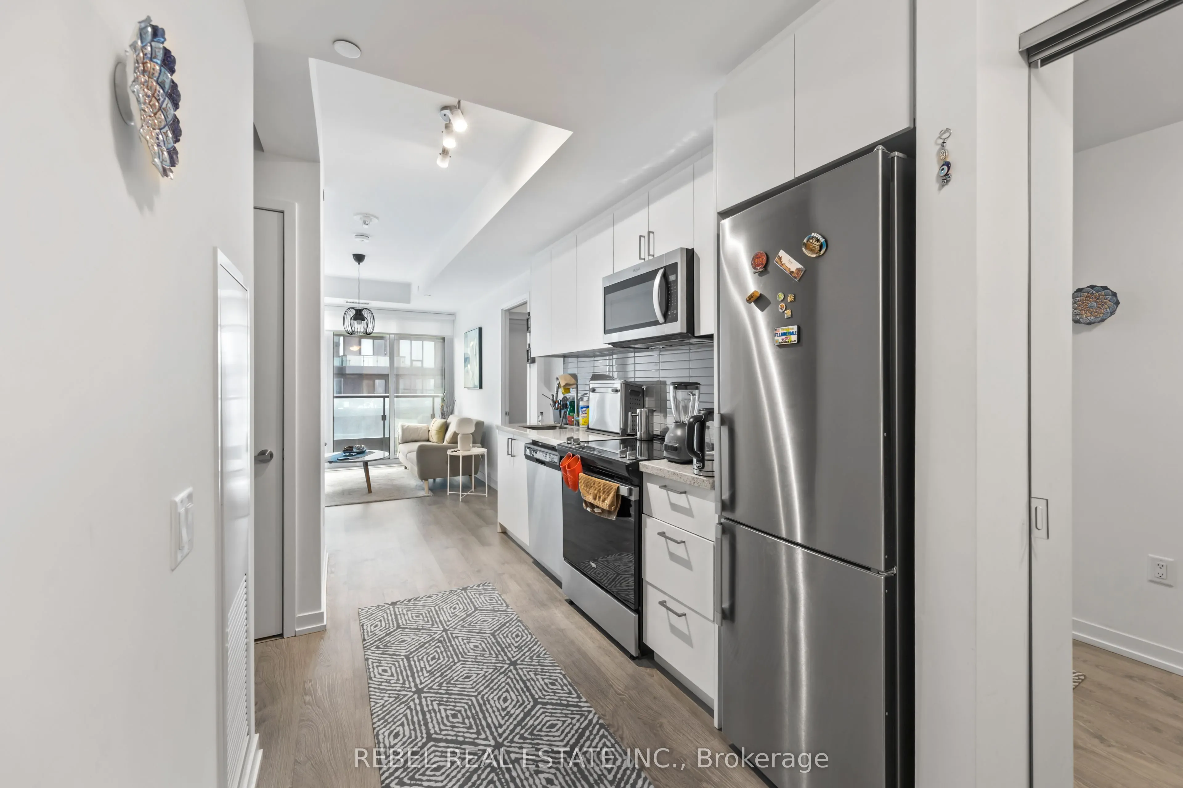 8868 Yonge Street, #1001E