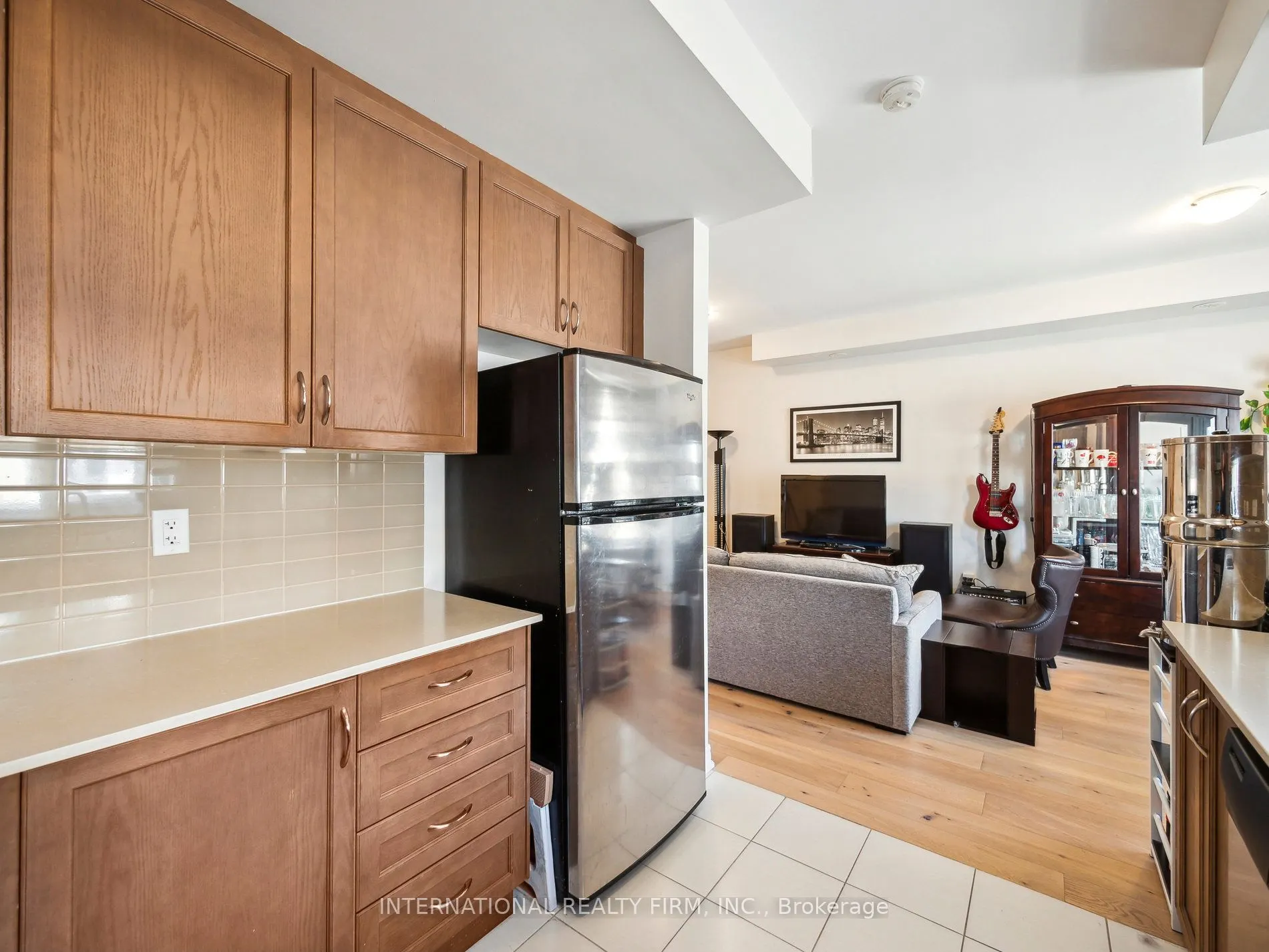 9621 Jane Street, #14