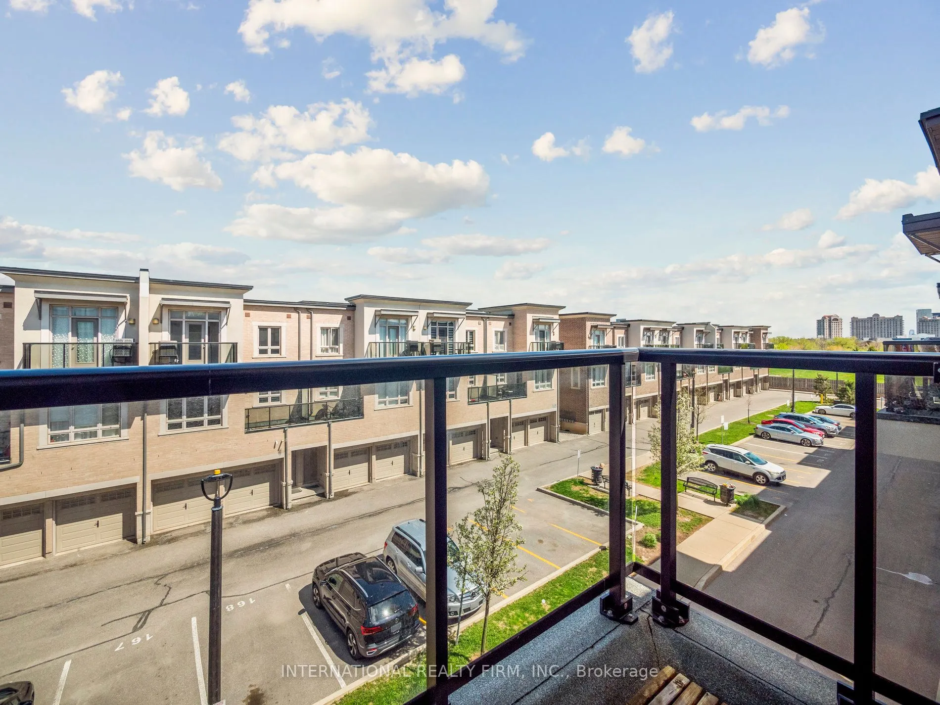 9621 Jane Street, #14