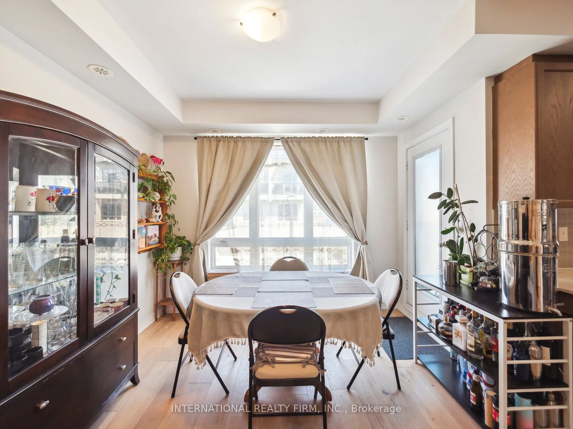 9621 Jane Street, #14