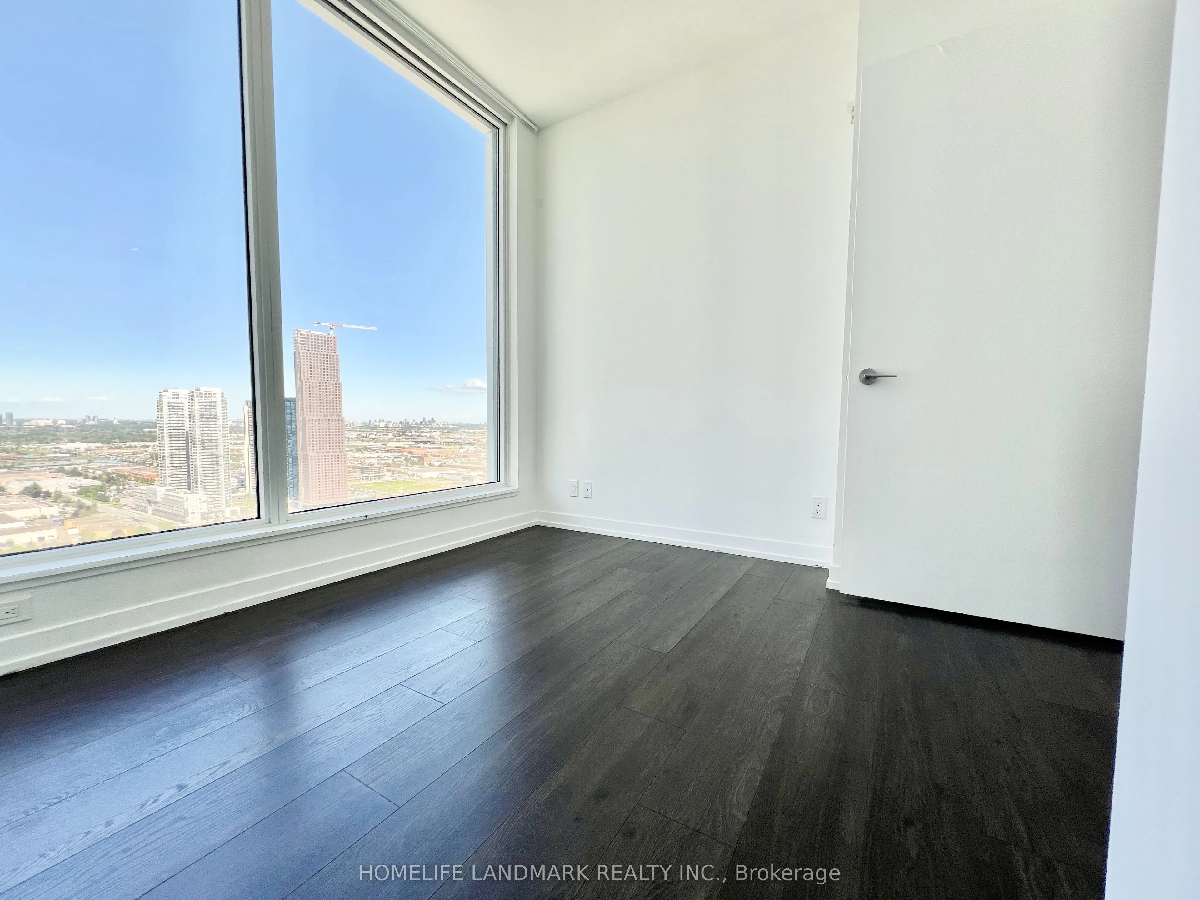 5 Buttermill Avenue, #3702