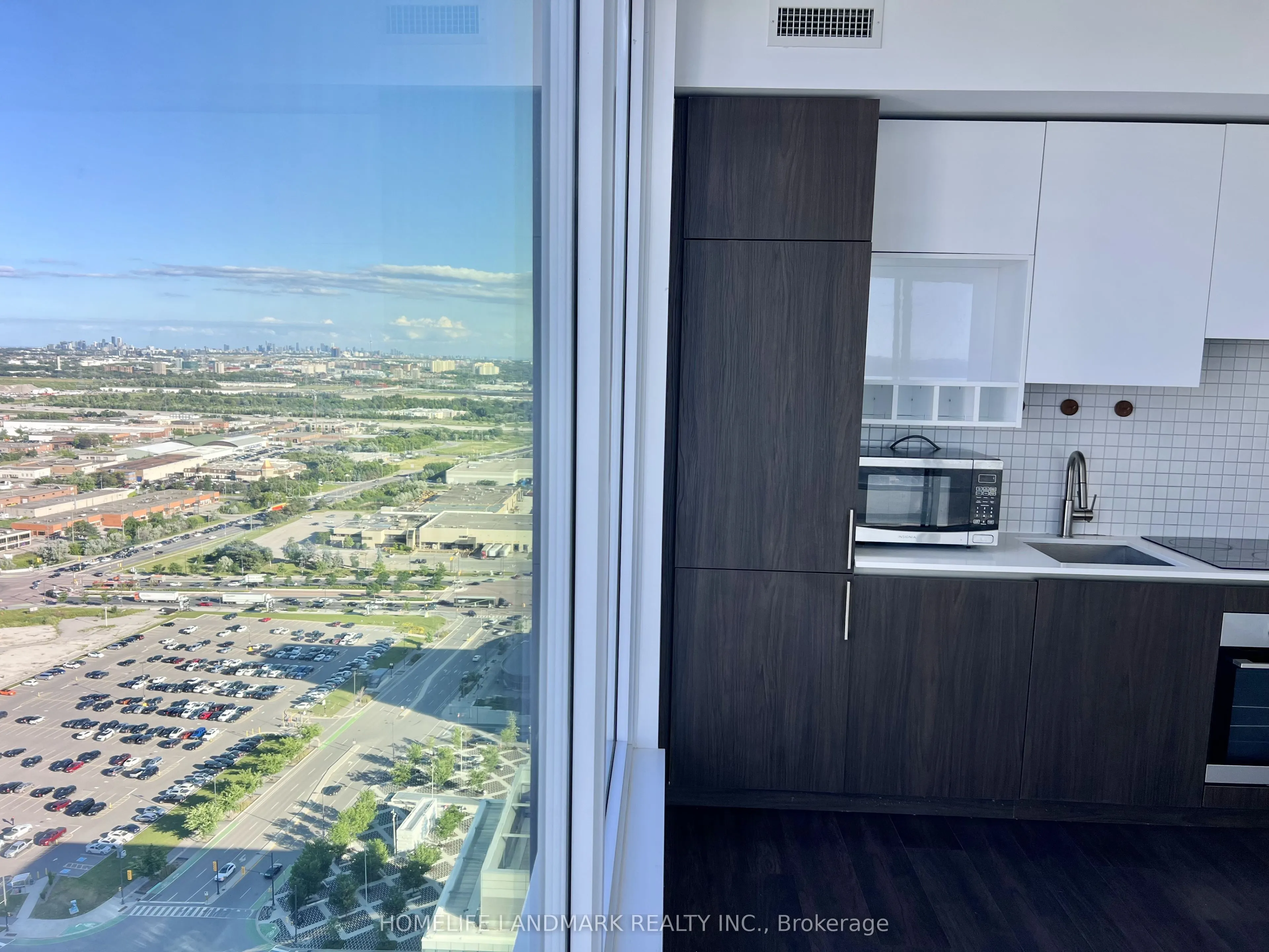 5 Buttermill Avenue, #3702