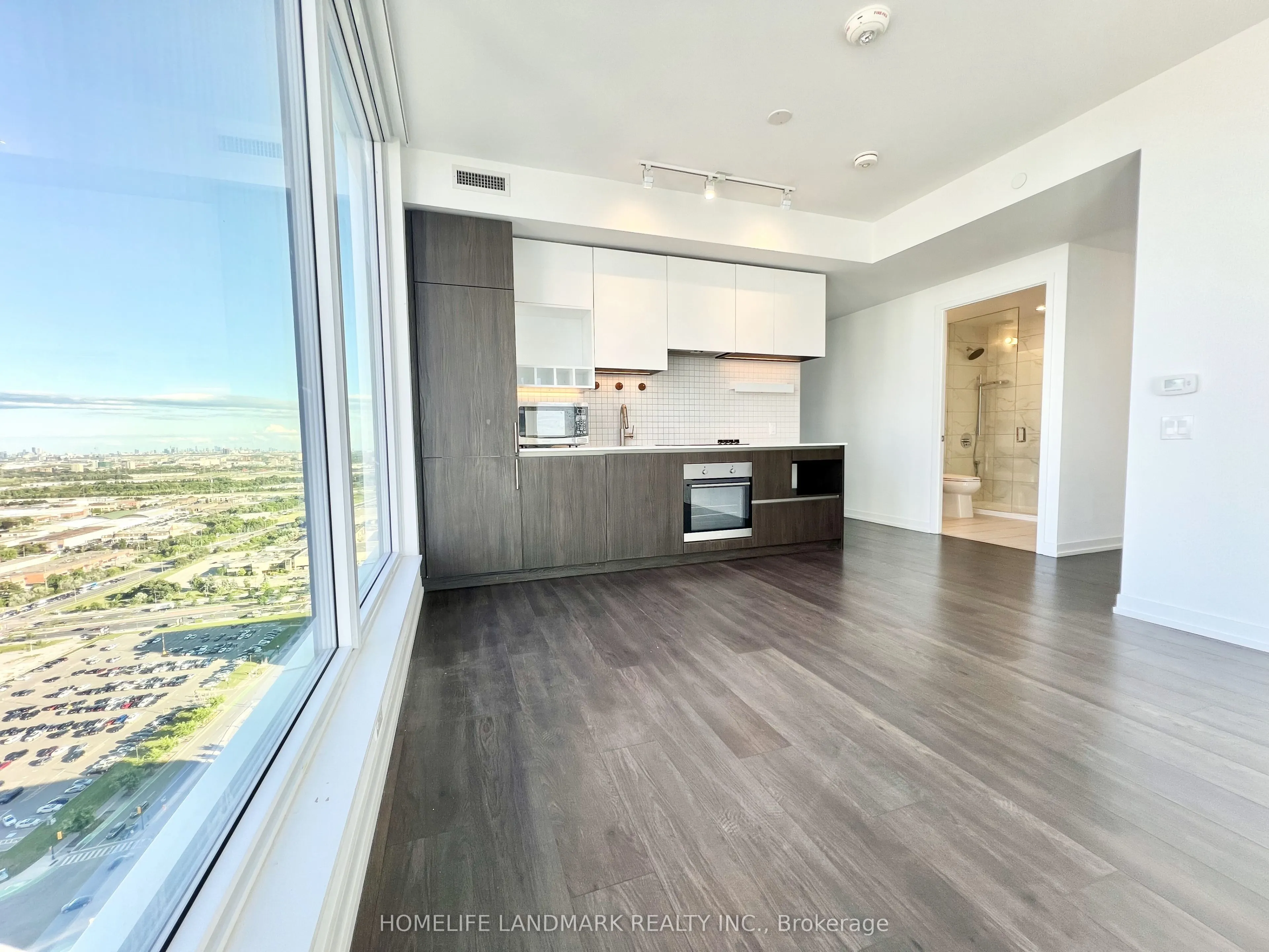 5 Buttermill Avenue, #3702