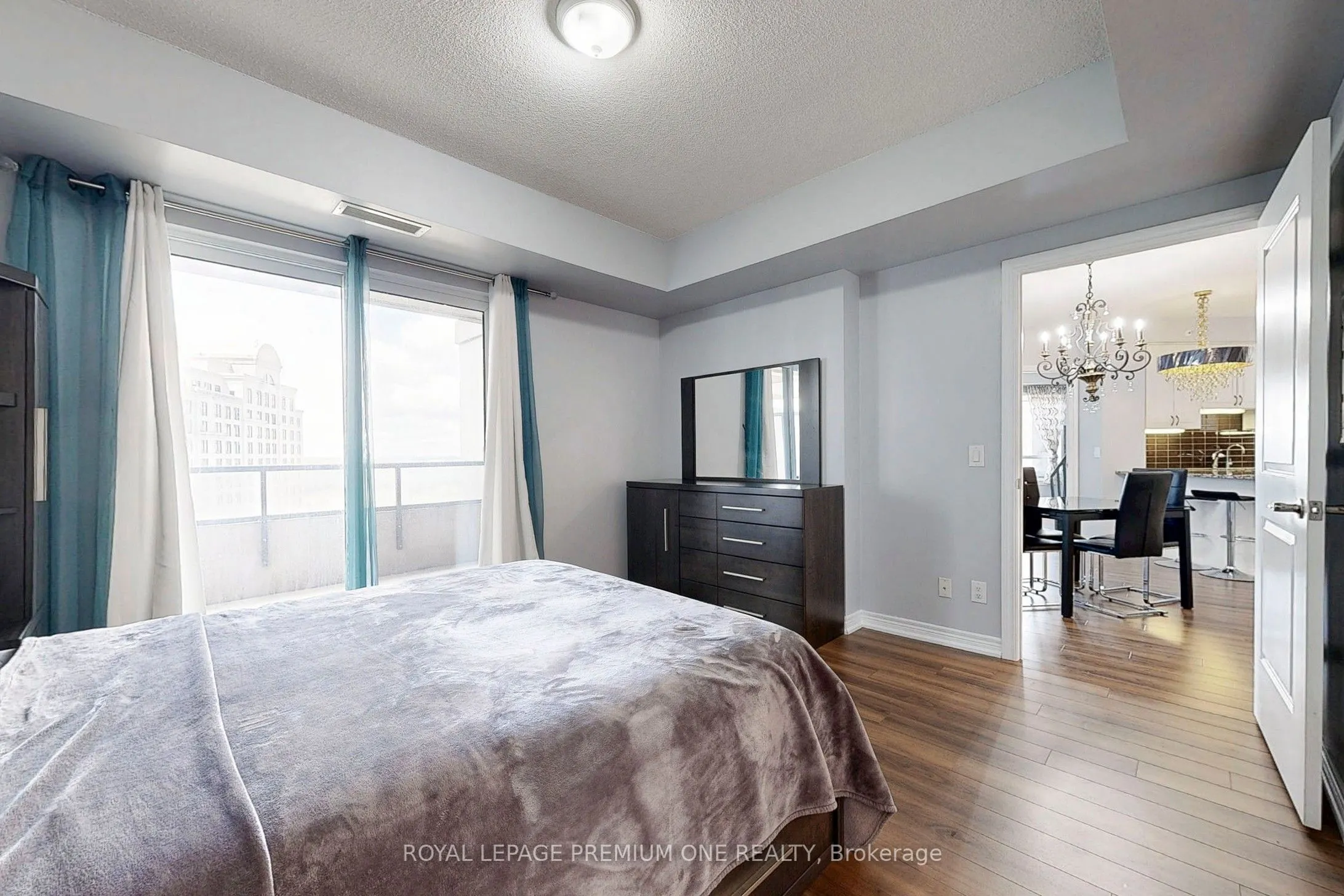 9255 Jane Street N, #1202
