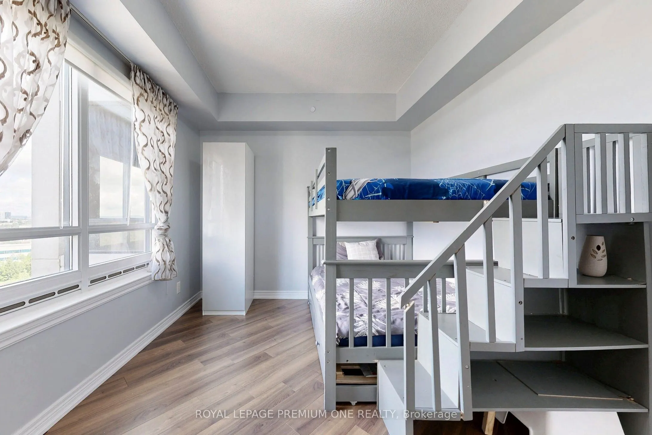 9255 Jane Street N, #1202