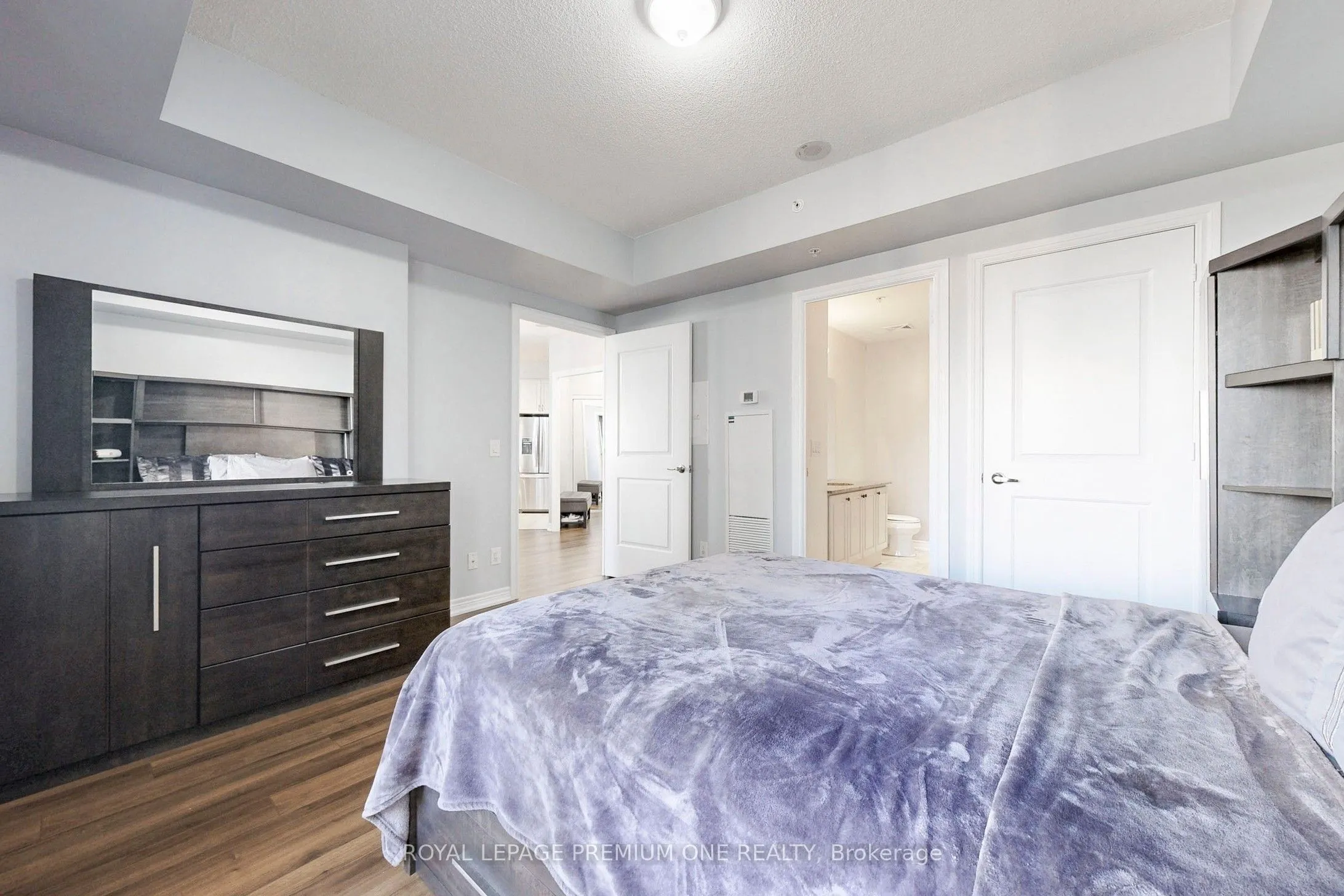 9255 Jane Street N, #1202
