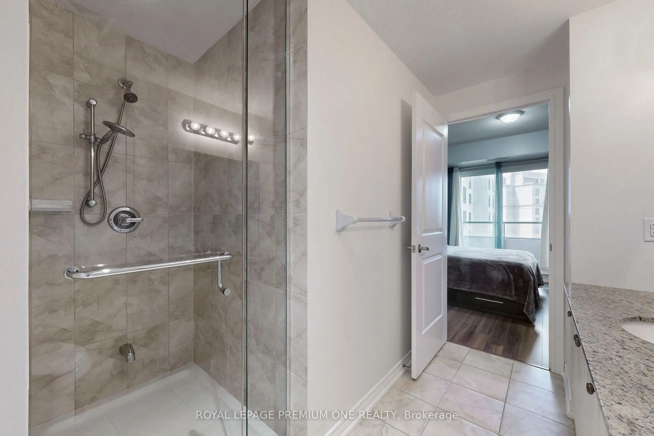9255 Jane Street N, #1202