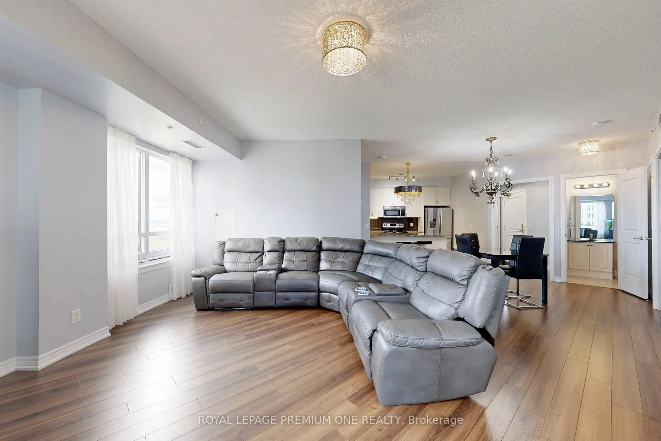 9255 Jane Street N, #1202