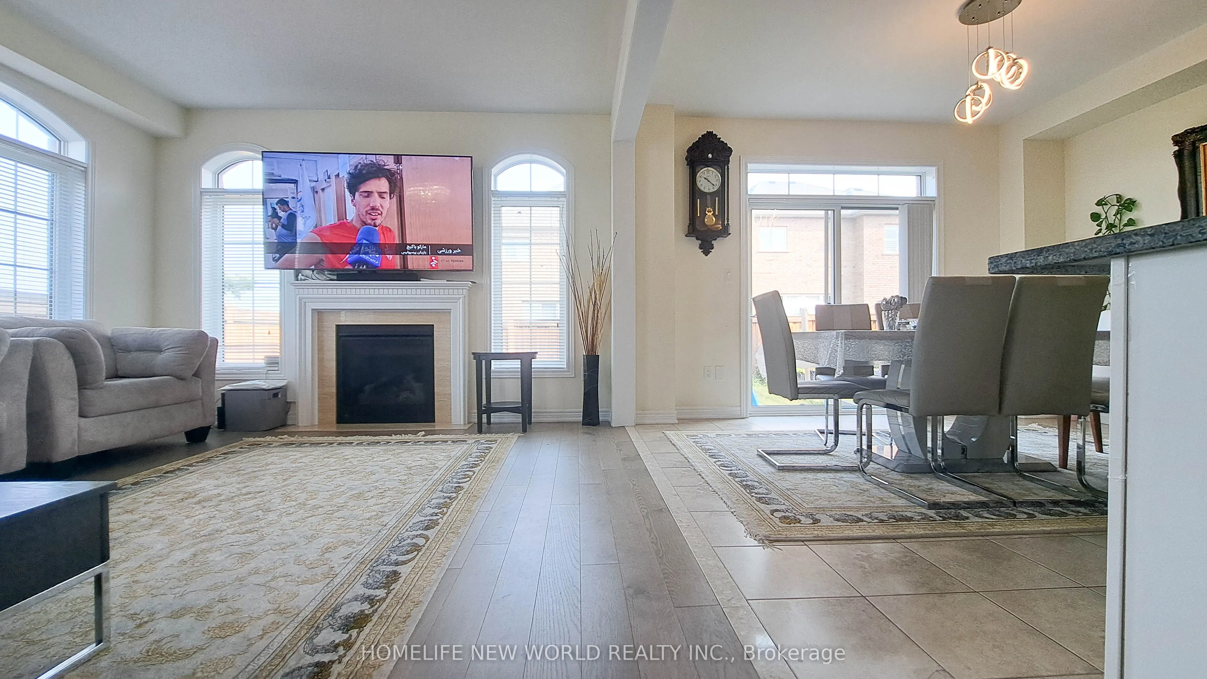 2 Falconridge Terrace